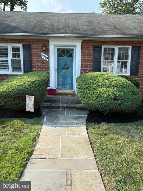Photo of 6719 Williamsburg Boulevard, ARLINGTON, VA 22213 (MLS # VAAR2074840)