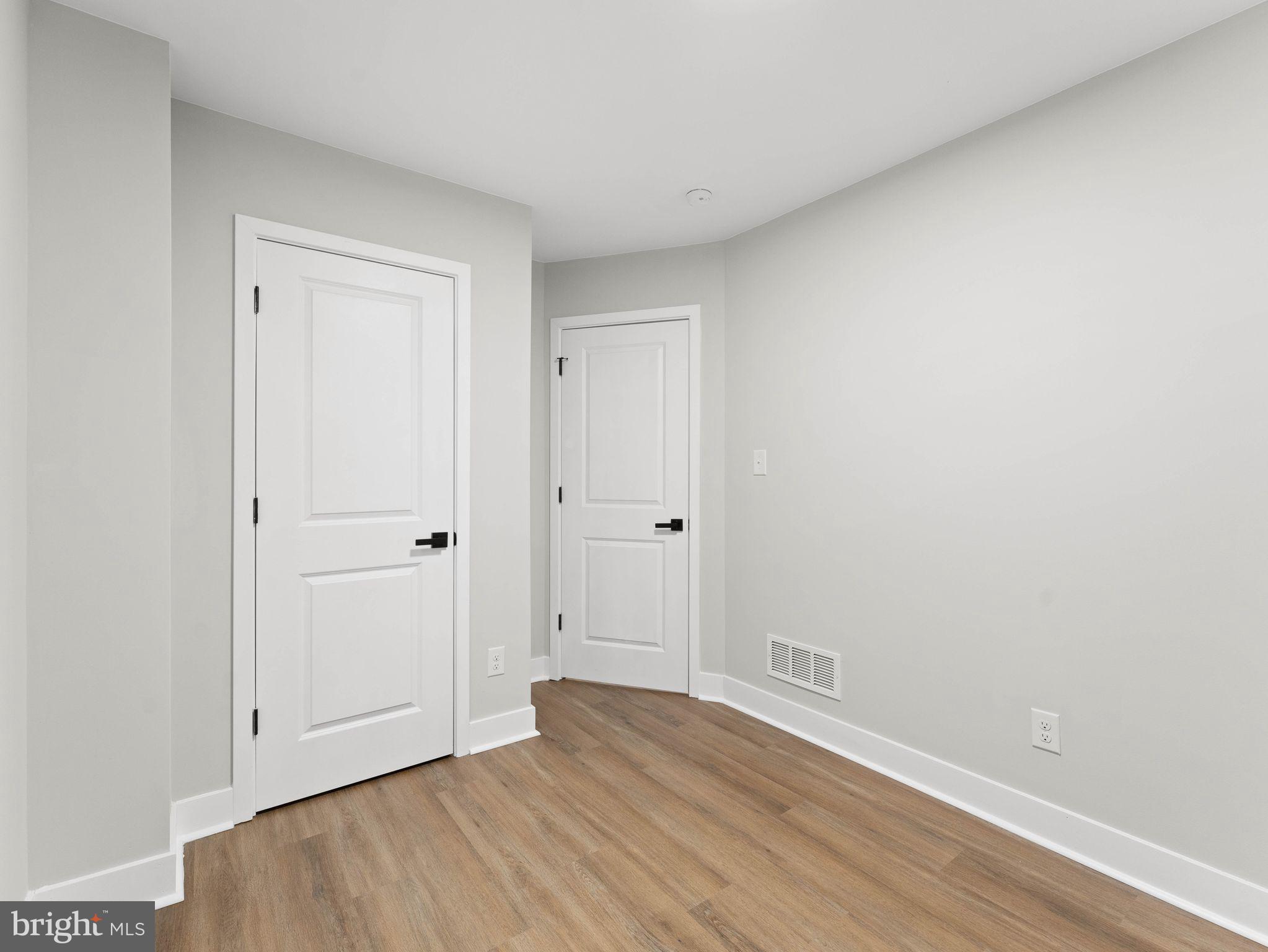 COBBS CREEK - Residential