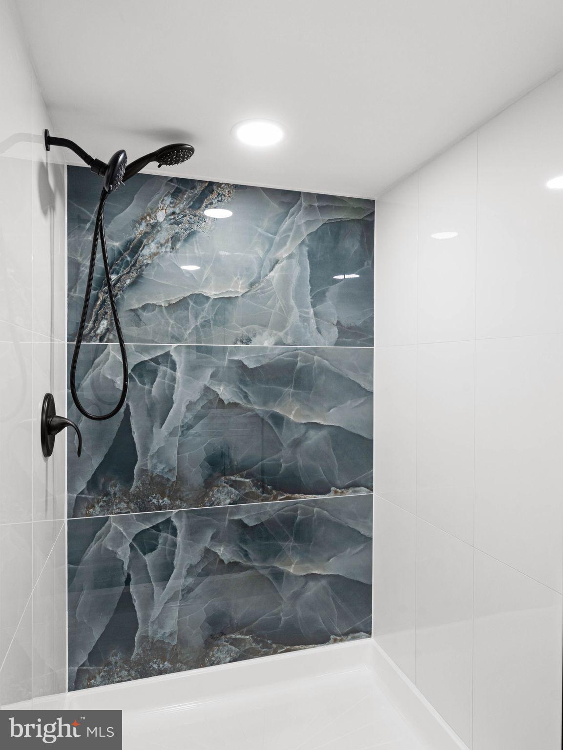 COBBS CREEK - Residential