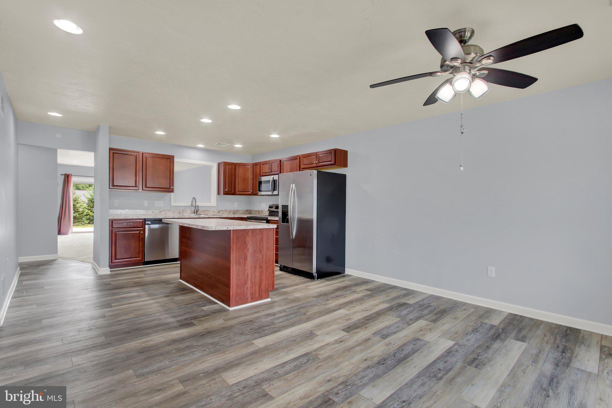 4445 CLAIR MAR DRIVE 127