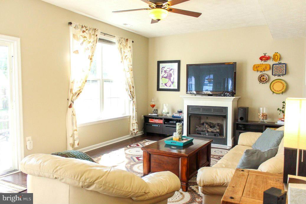 CEDAR COVE - Residential