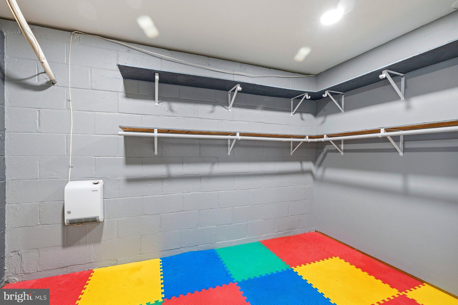 WESTOWNE - Residential