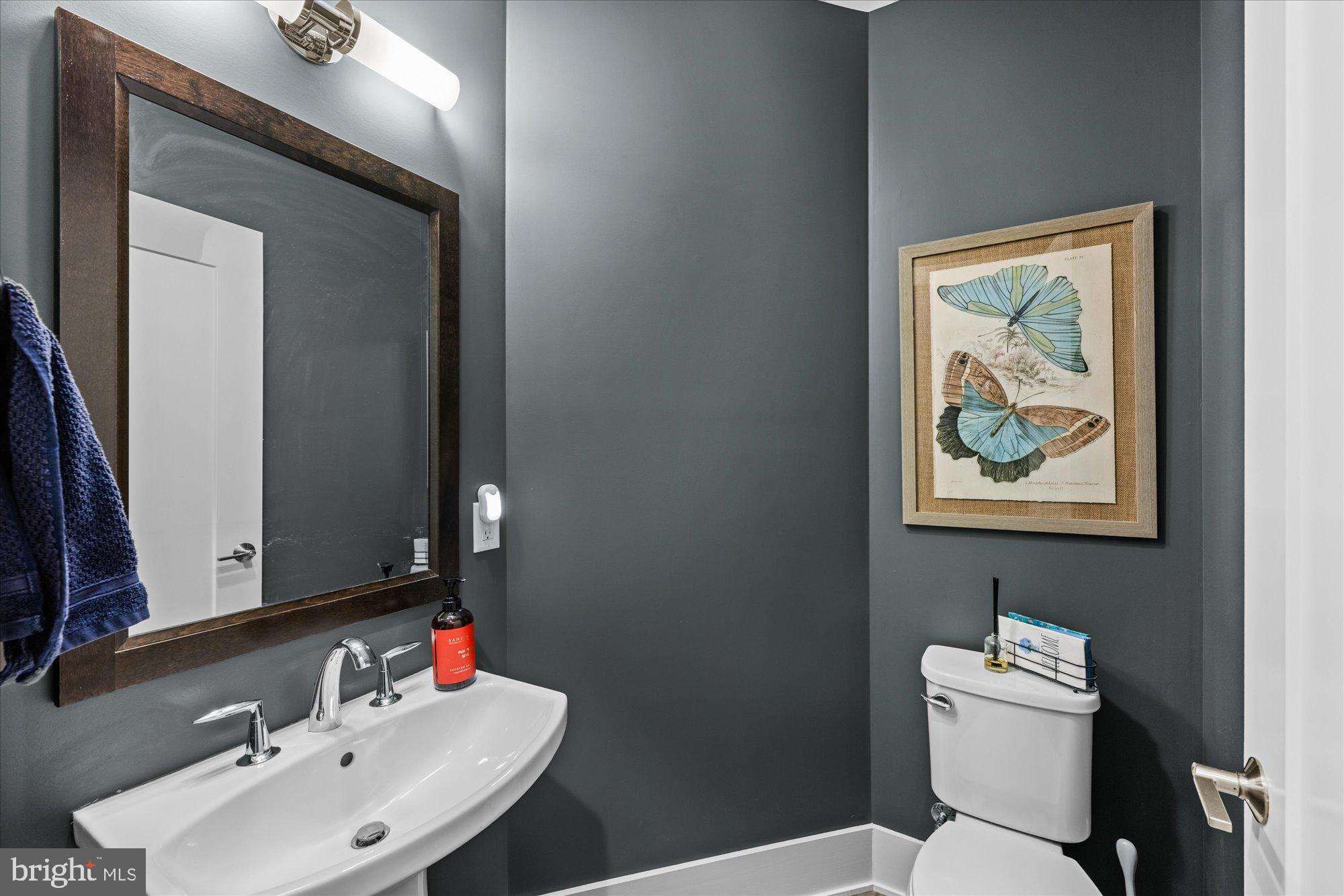 GROSVENOR HEIGHTS - Residential