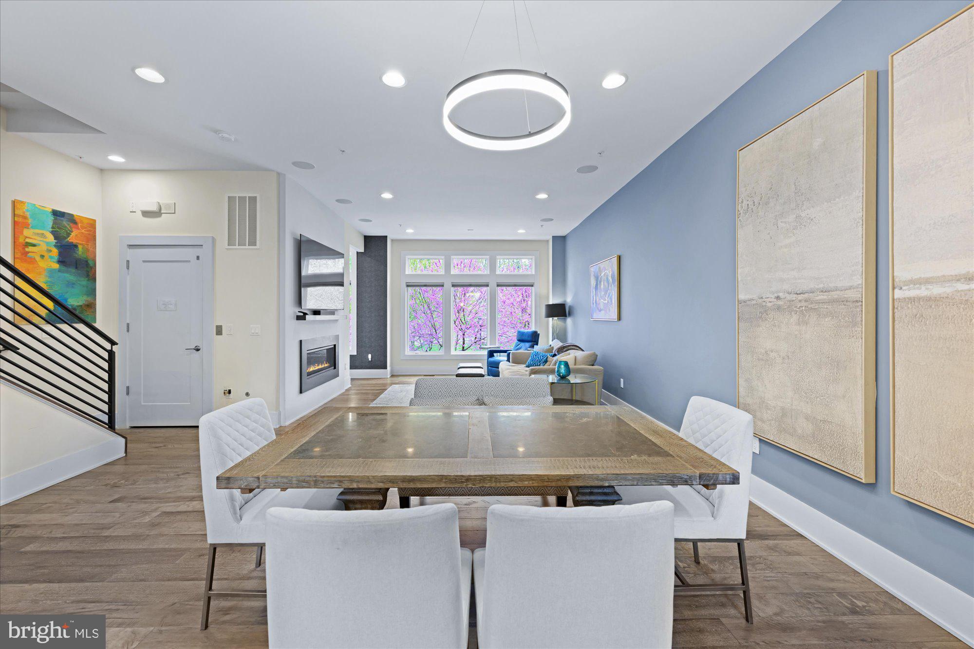 GROSVENOR HEIGHTS - Residential