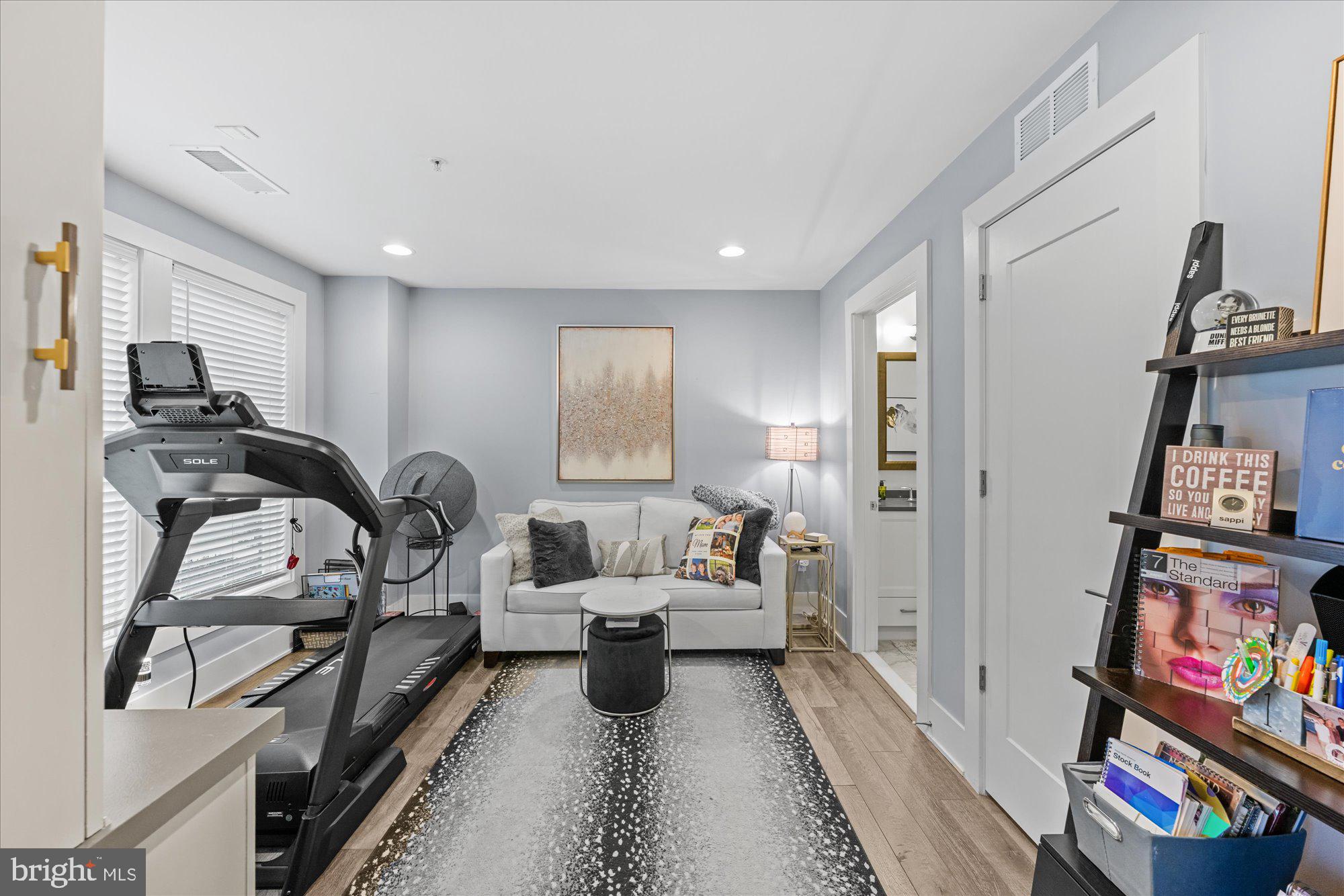 GROSVENOR HEIGHTS - Residential