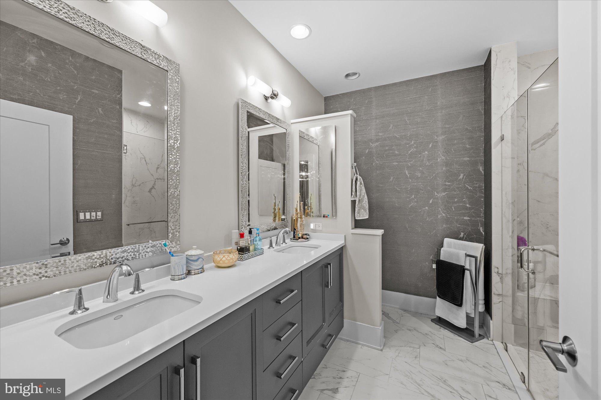 GROSVENOR HEIGHTS - Residential