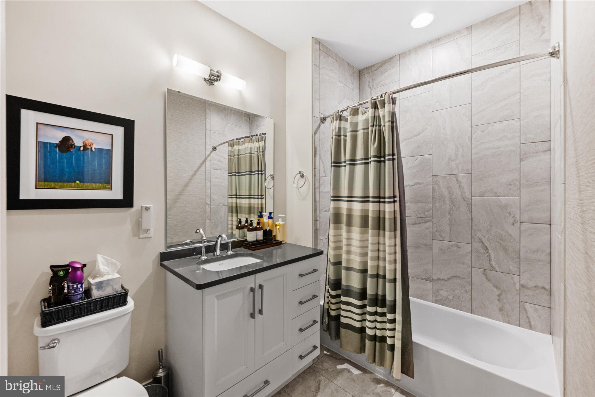 GROSVENOR HEIGHTS - Residential