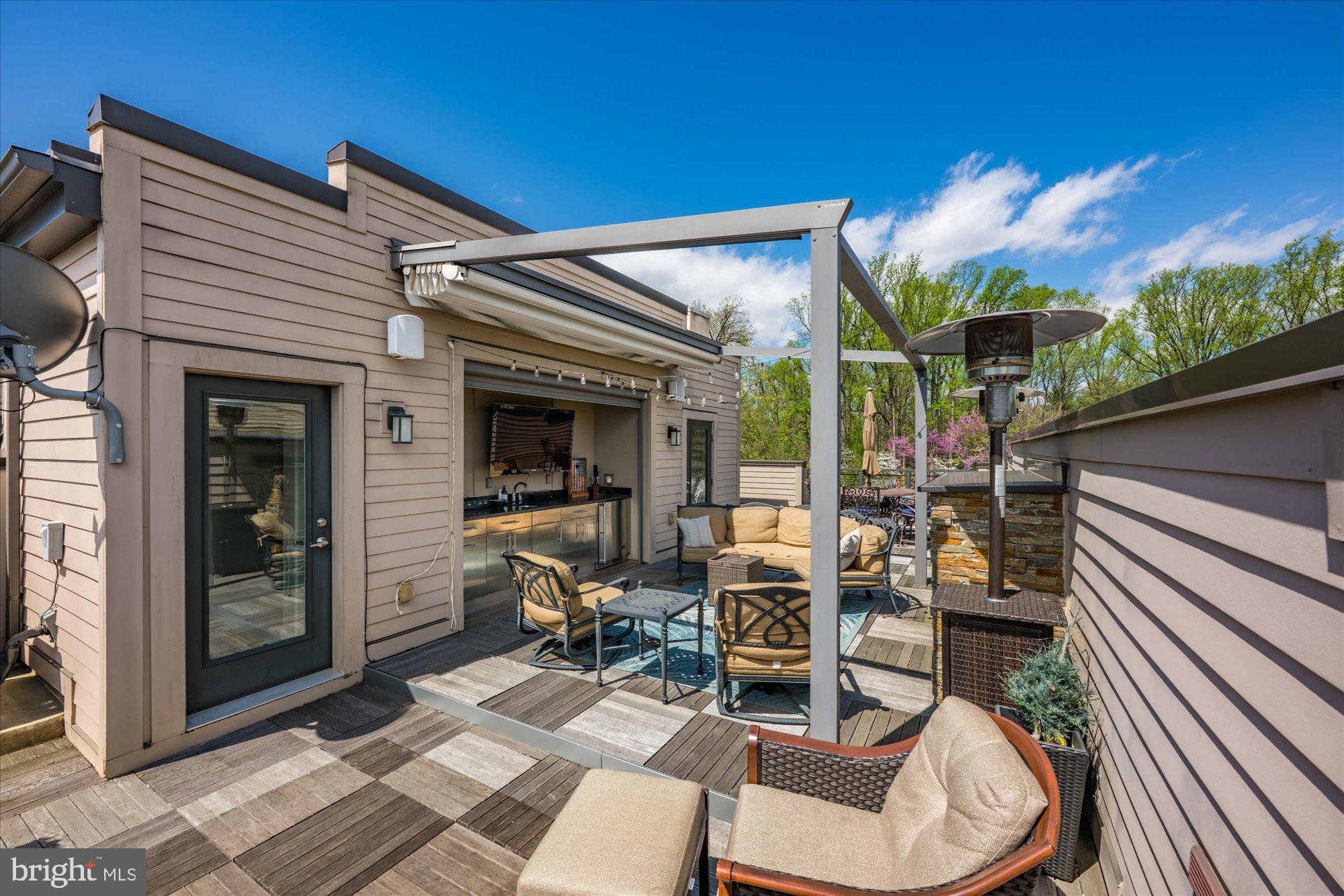 GROSVENOR HEIGHTS - Residential