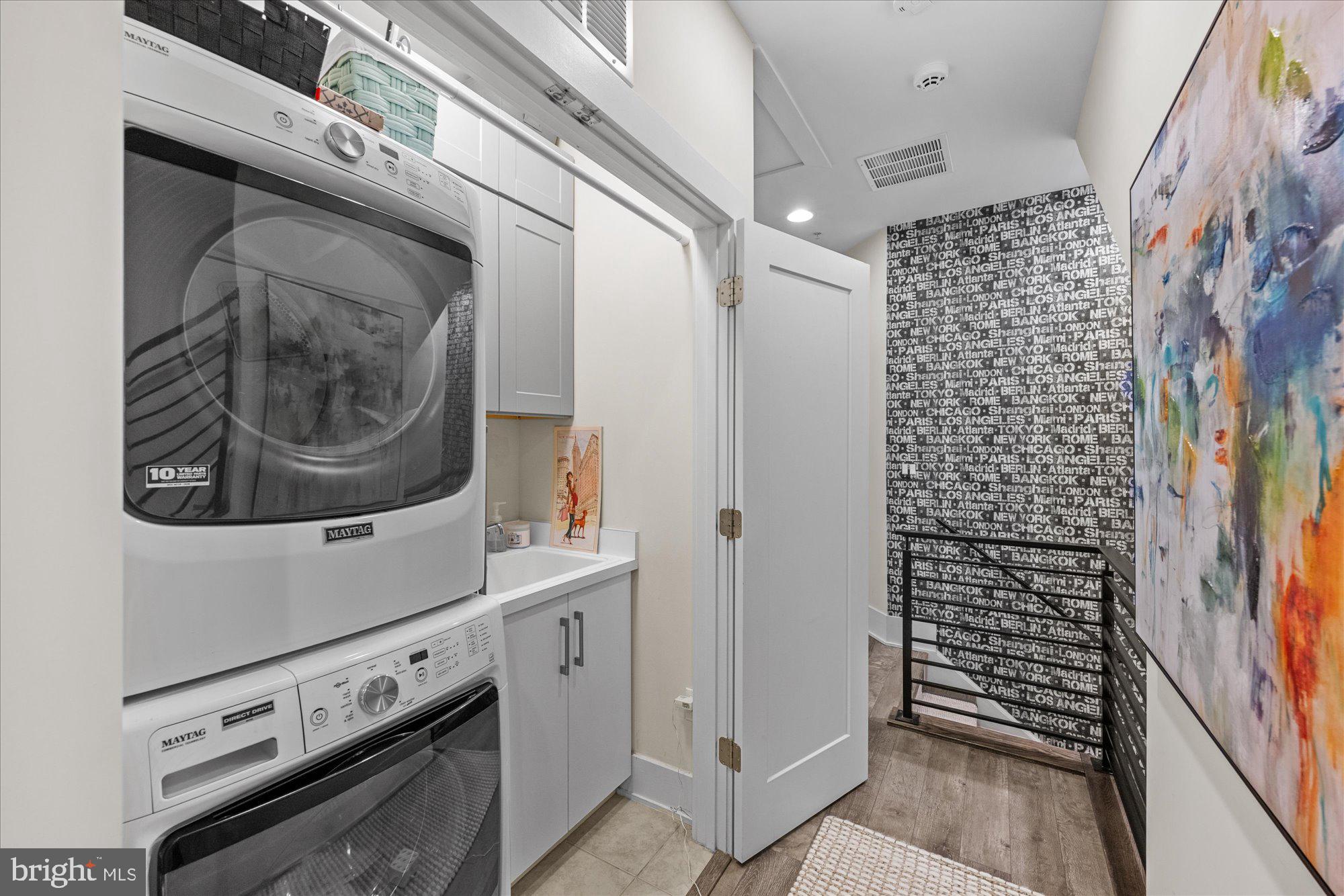 GROSVENOR HEIGHTS - Residential