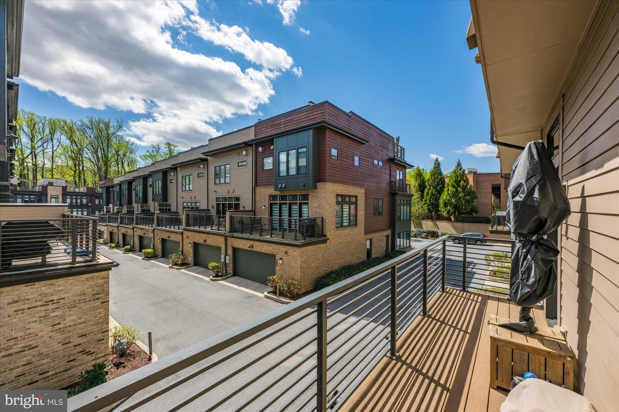 GROSVENOR HEIGHTS - Residential