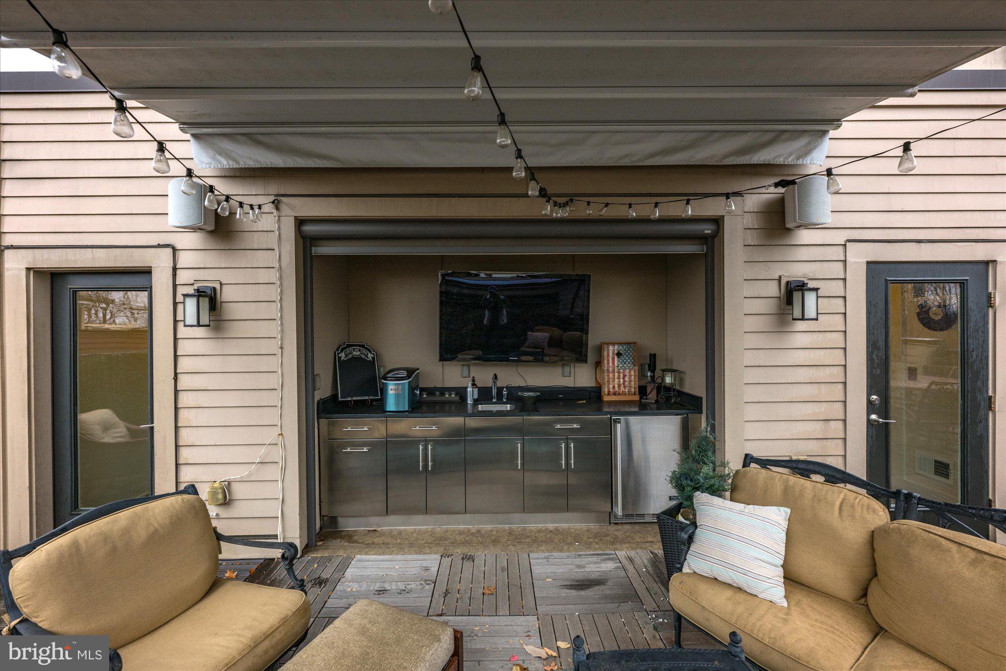 GROSVENOR HEIGHTS - Residential