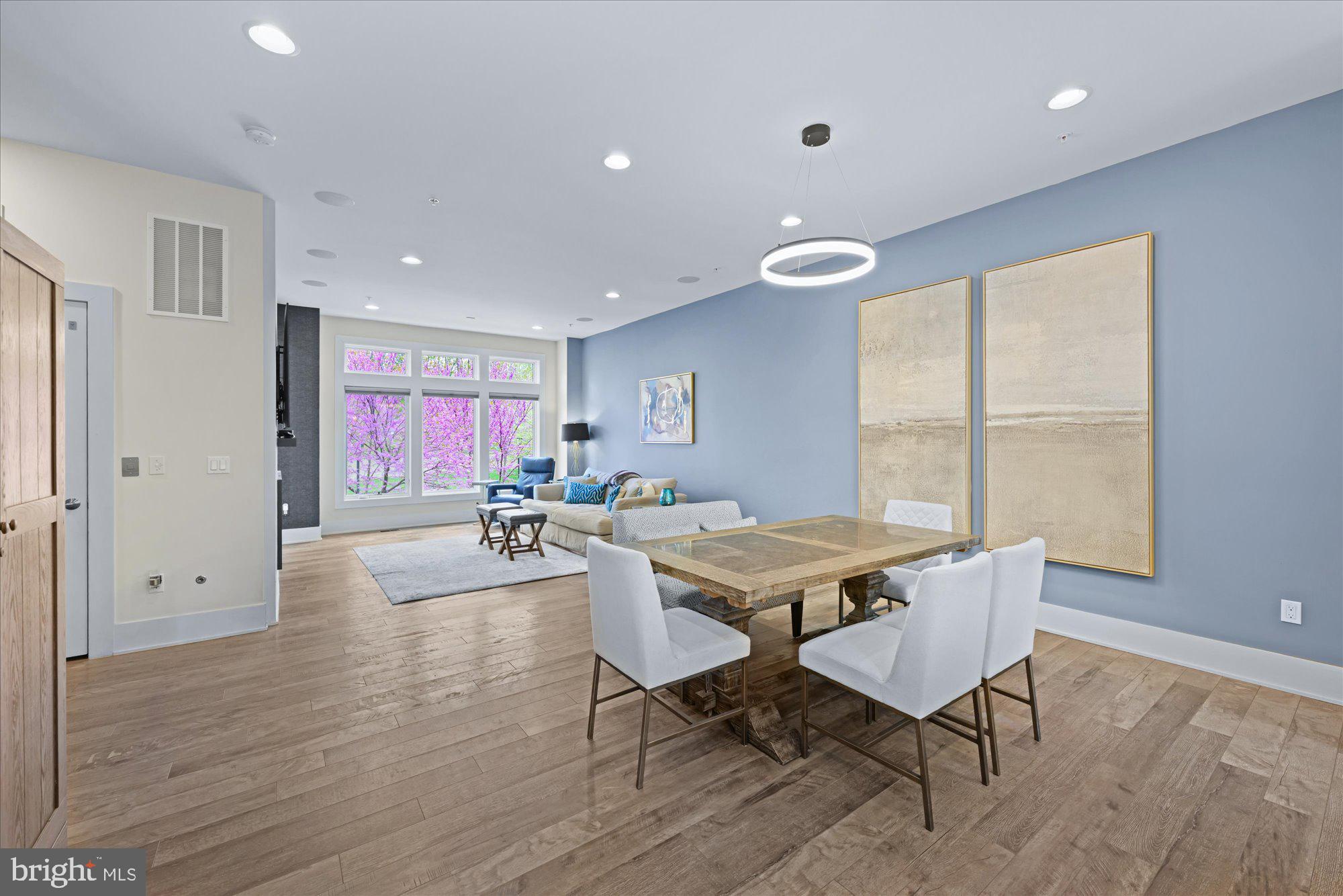 GROSVENOR HEIGHTS - Residential