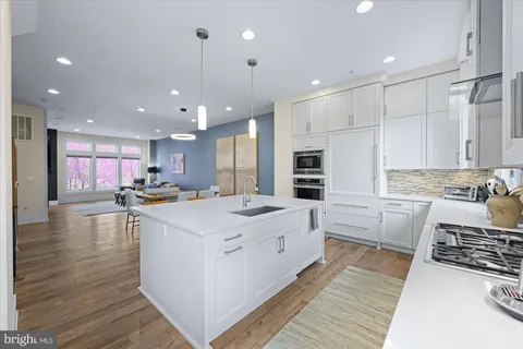 406 Barlow Place, Bethesda, MD 20814 - #: MDMC2209652