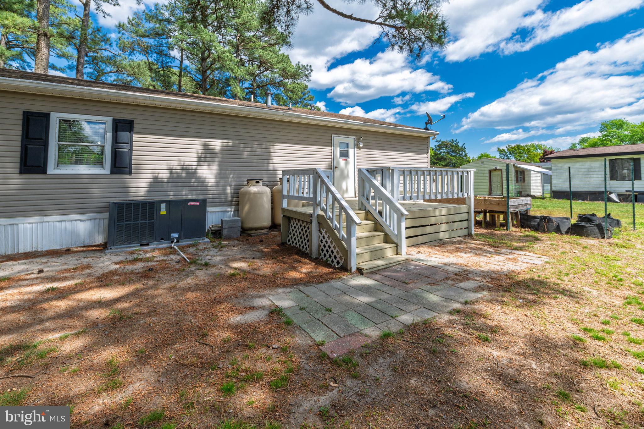 WHITE HOUSE BEACH - Residential