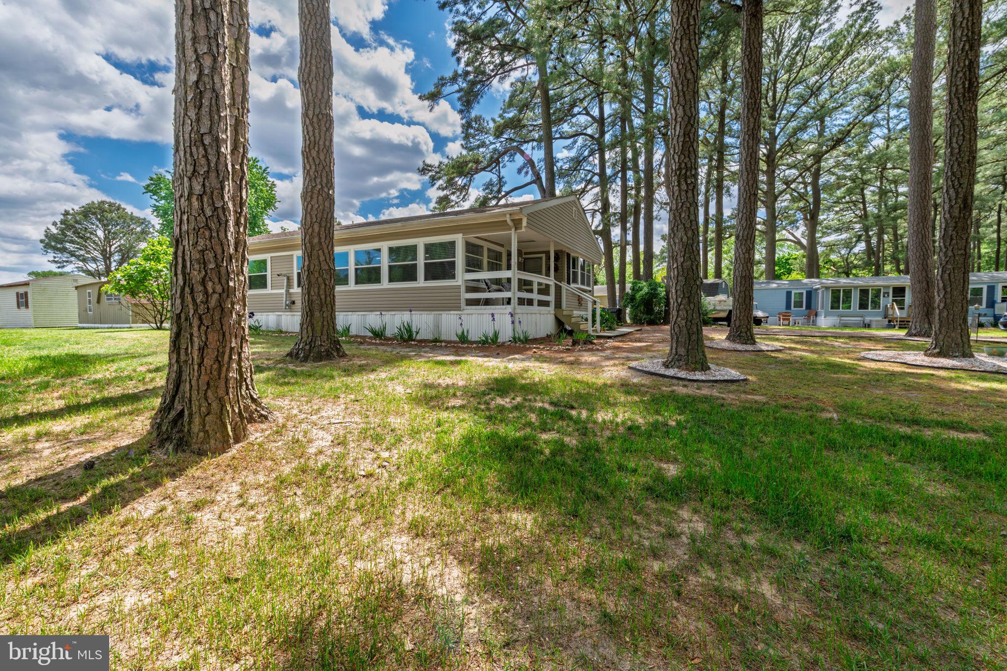 WHITE HOUSE BEACH - Residential