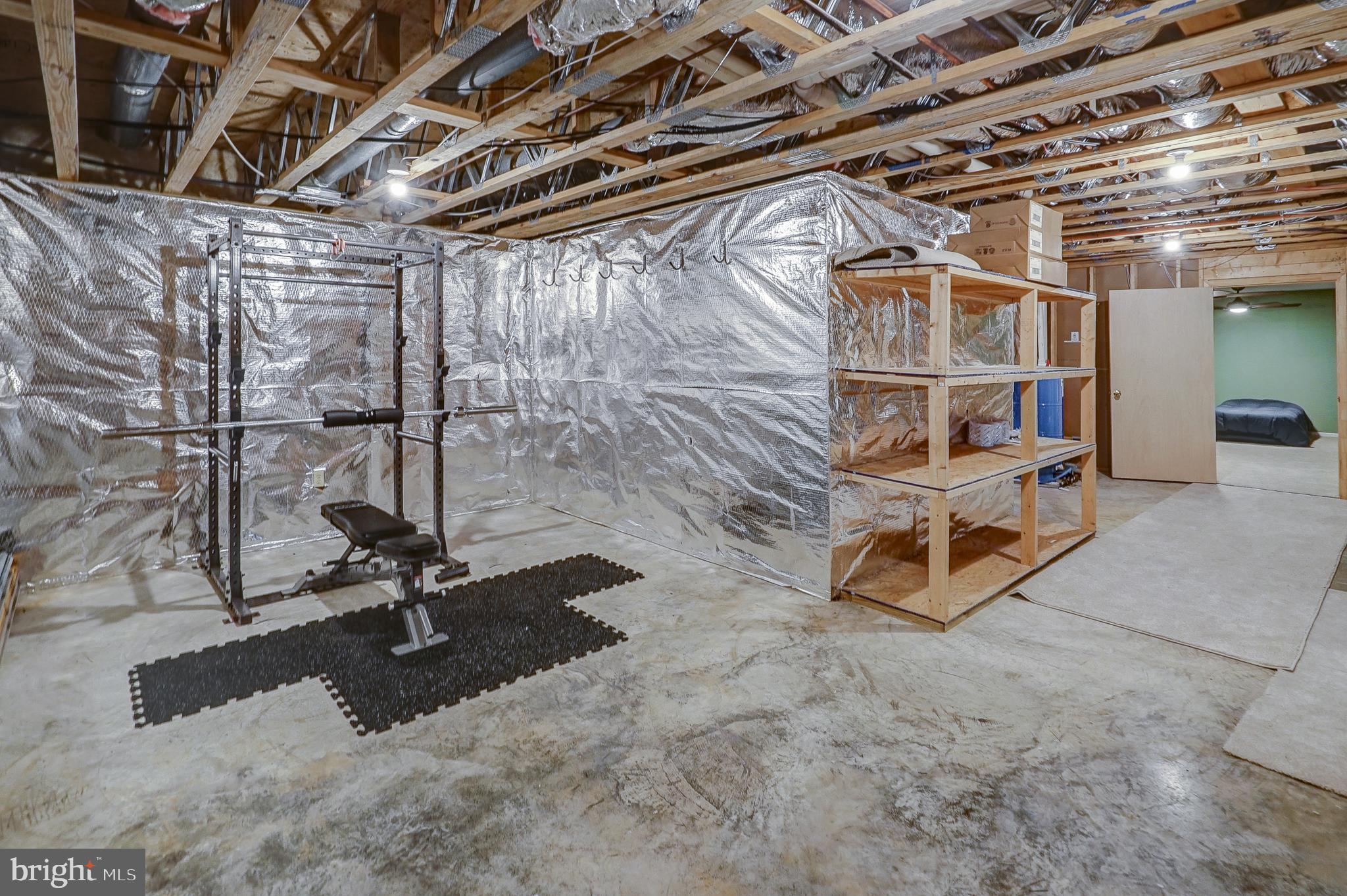 FRESHWATER ESTATES - Residential