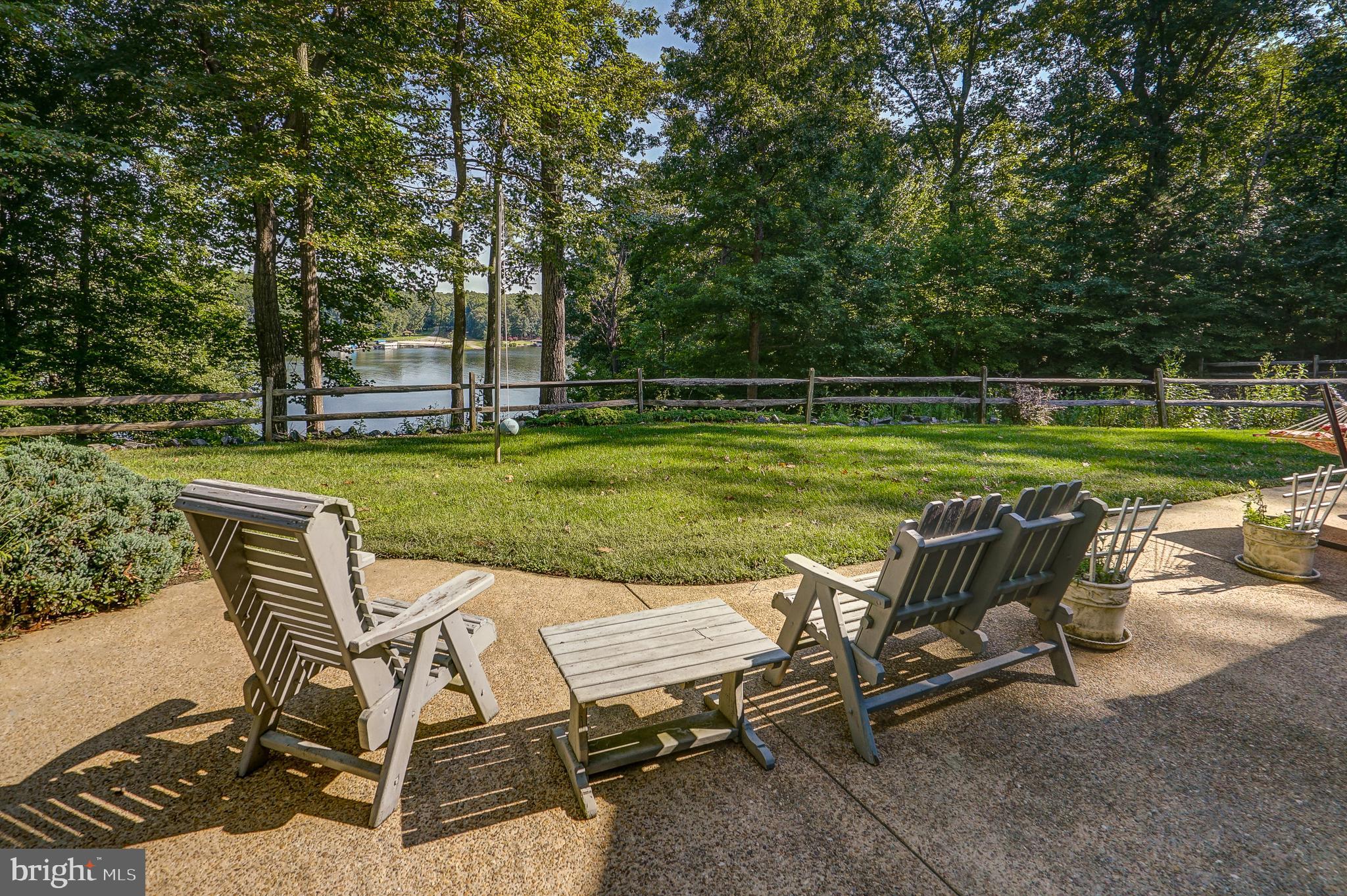 FRESHWATER ESTATES - Residential