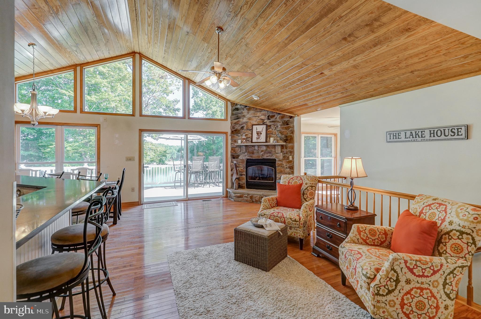 FRESHWATER ESTATES - Residential