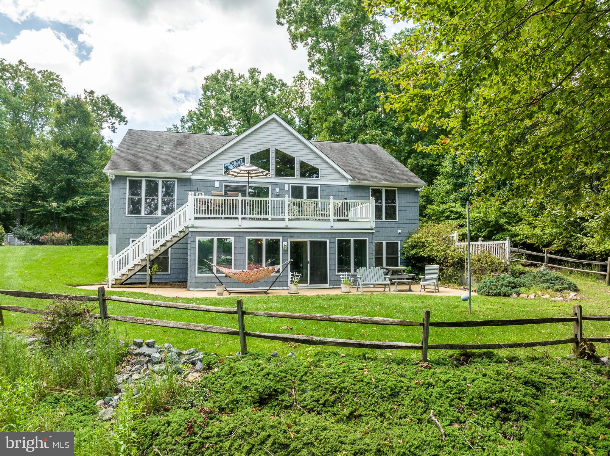 FRESHWATER ESTATES - Residential