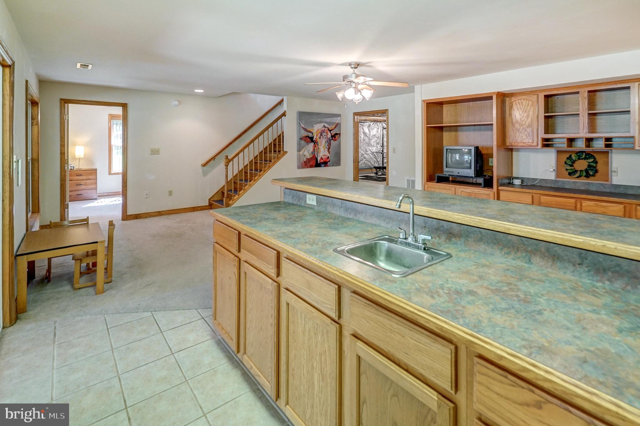 FRESHWATER ESTATES - Residential