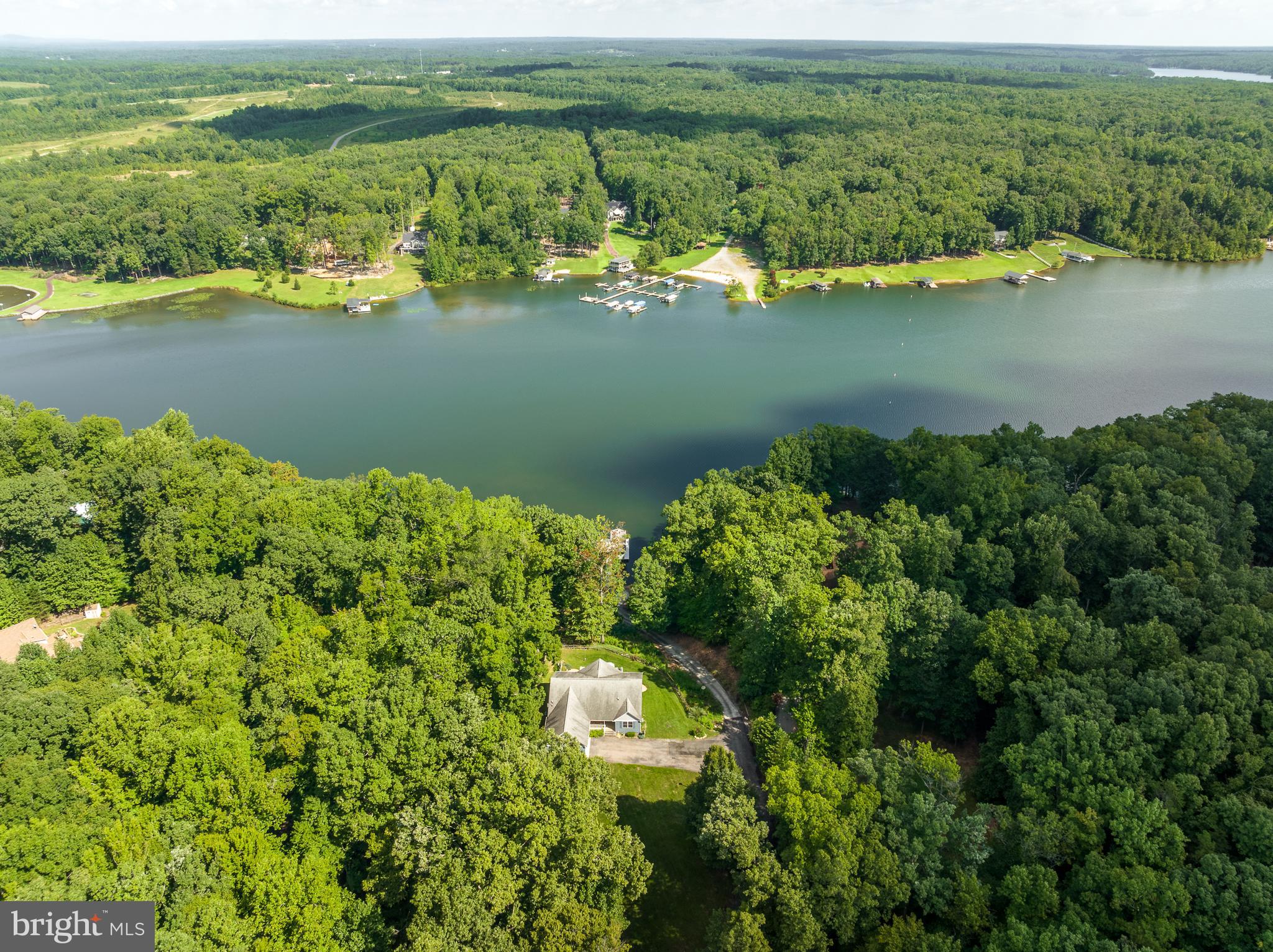 FRESHWATER ESTATES - Residential