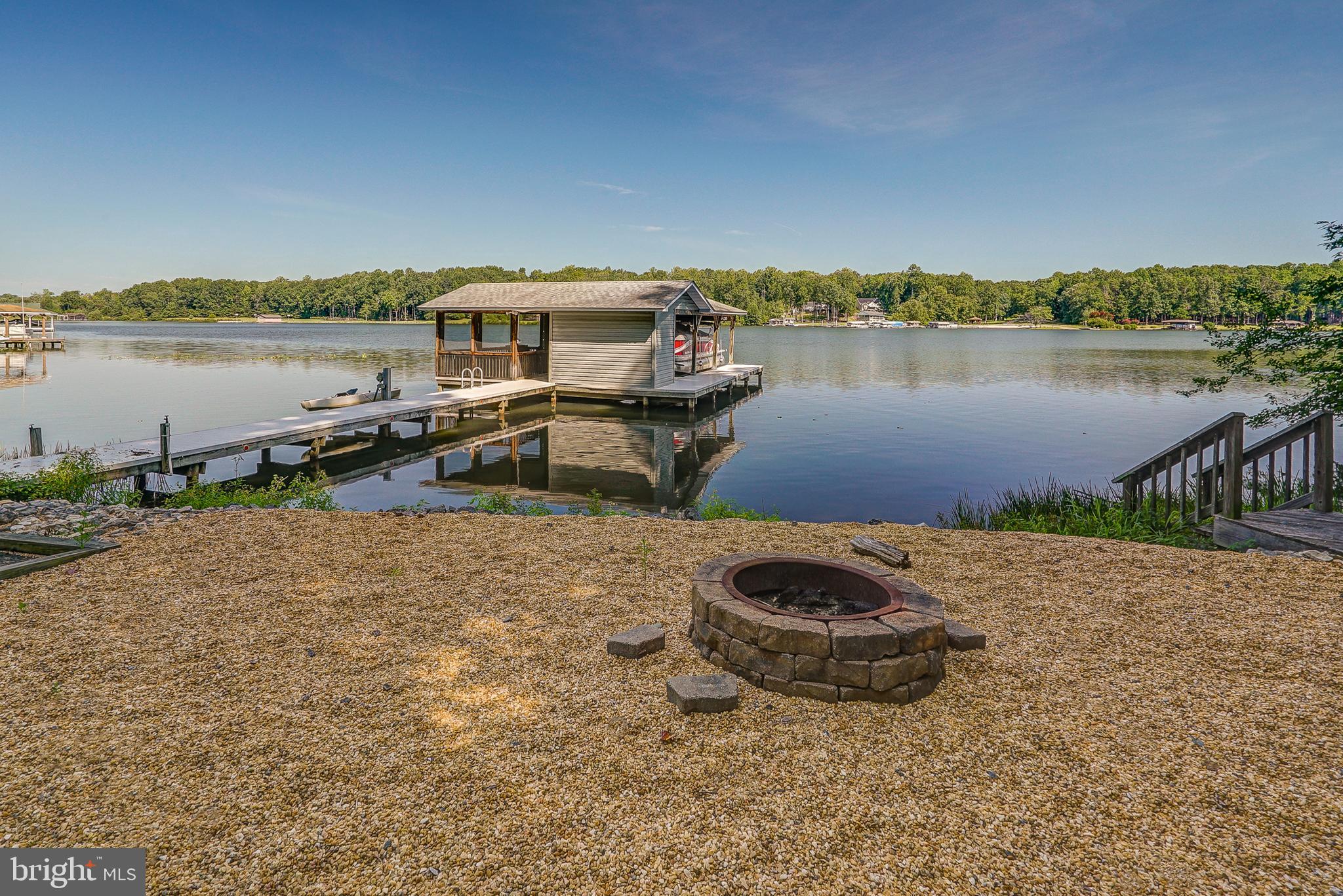 FRESHWATER ESTATES - Residential