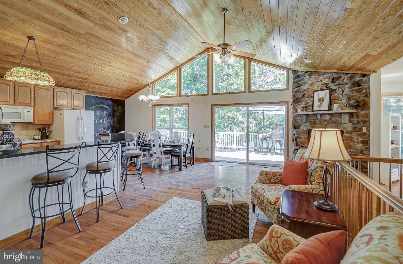 FRESHWATER ESTATES - Residential