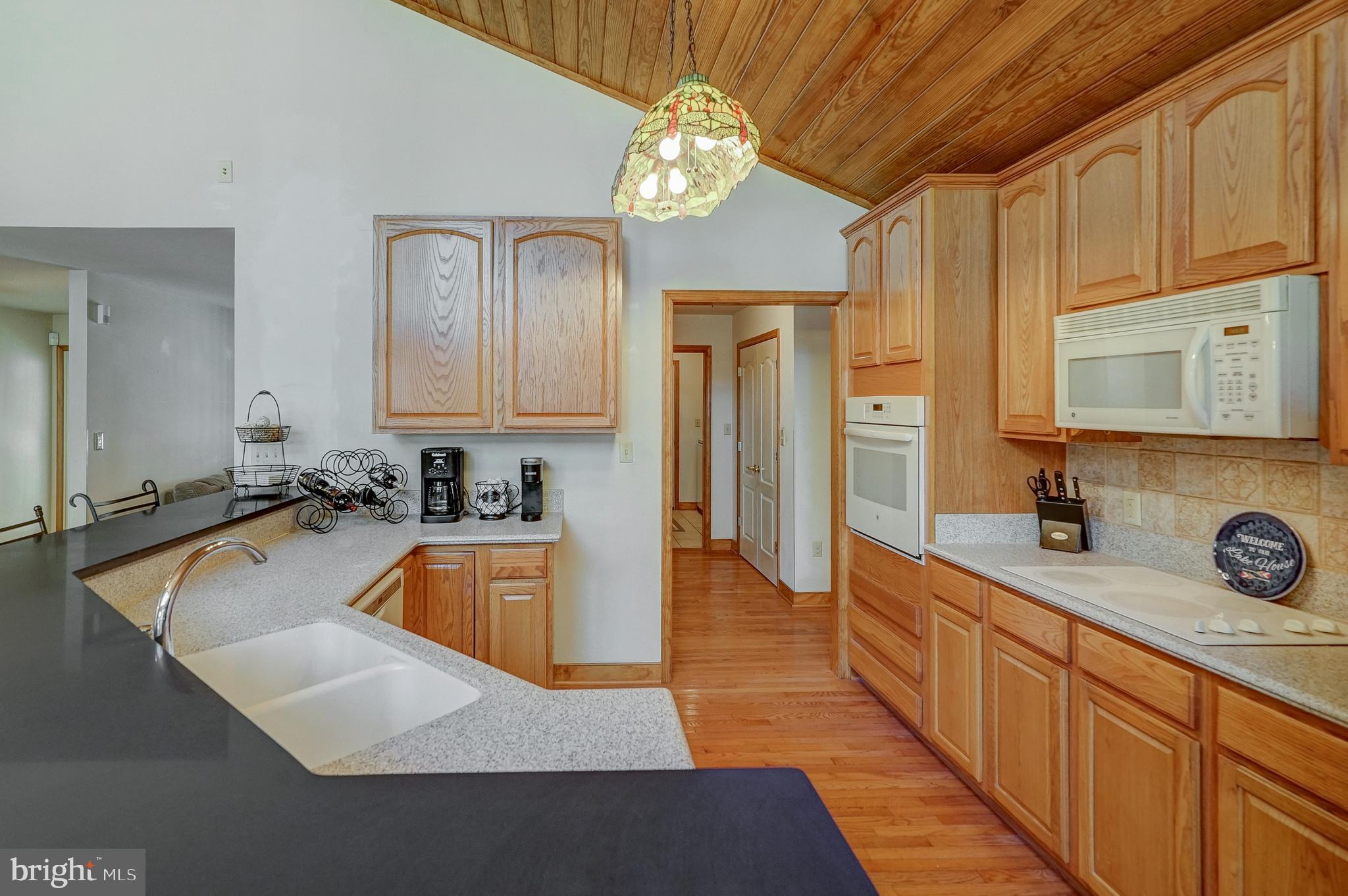 FRESHWATER ESTATES - Residential