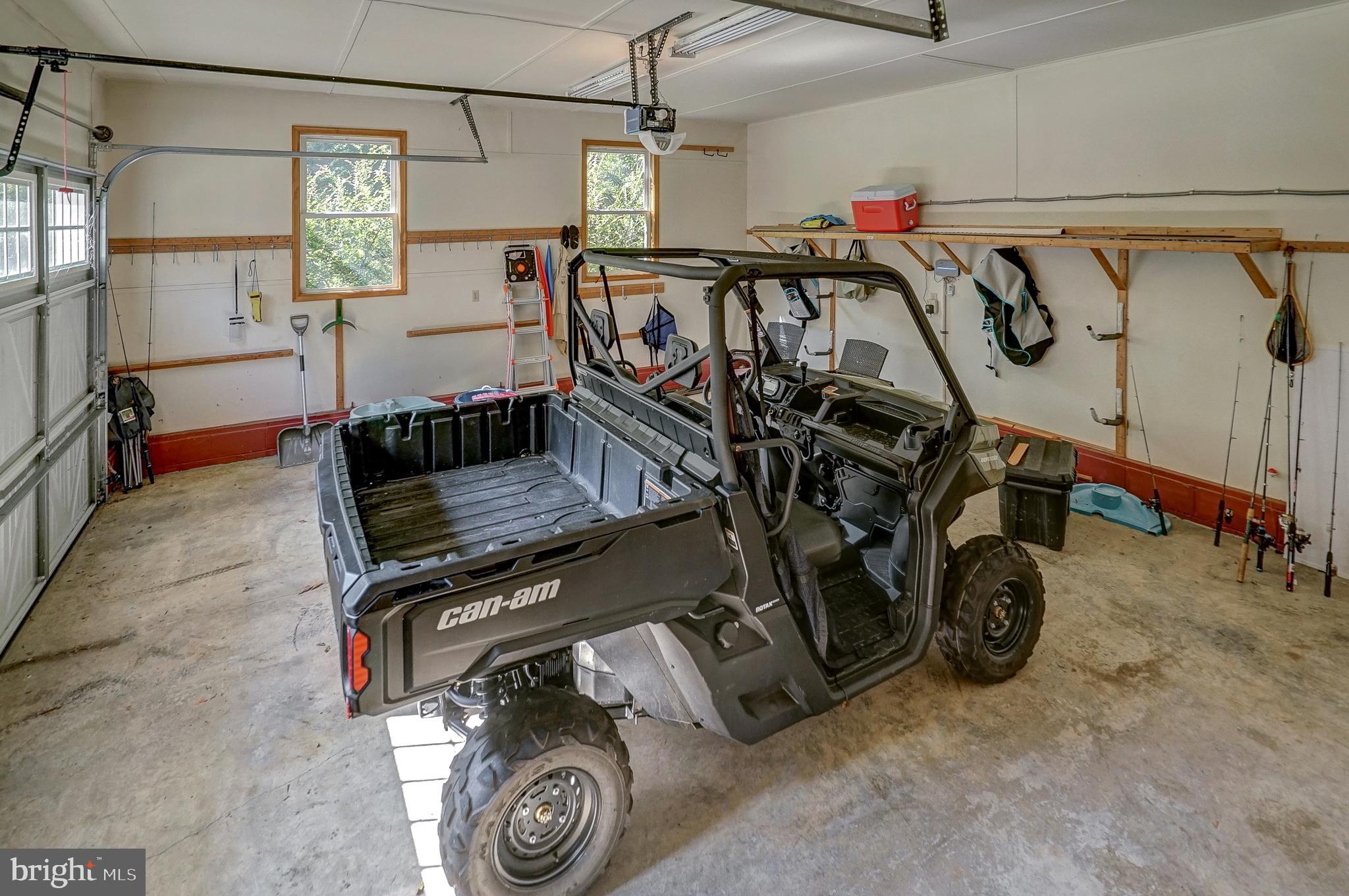 FRESHWATER ESTATES - Residential