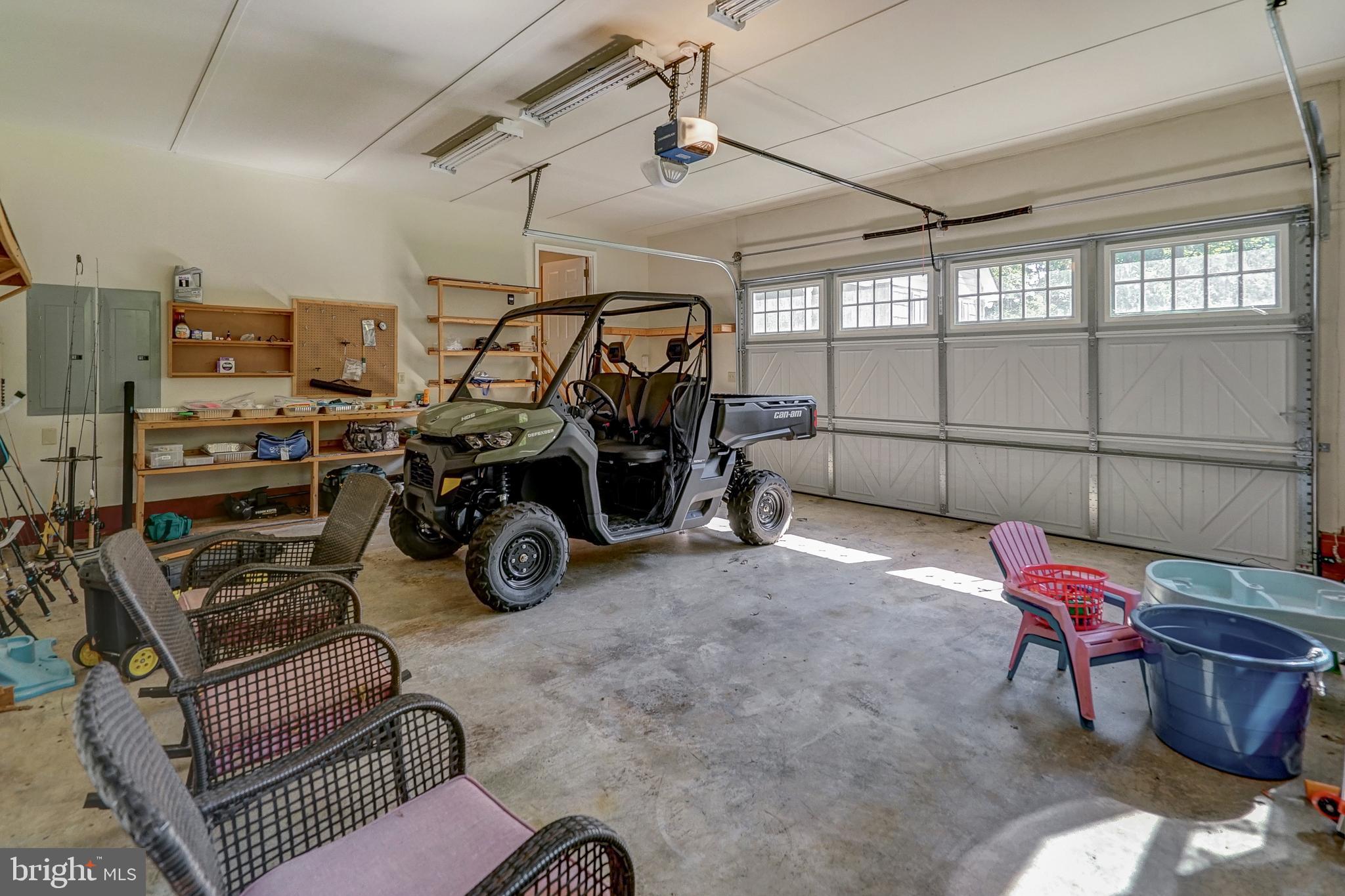 FRESHWATER ESTATES - Residential