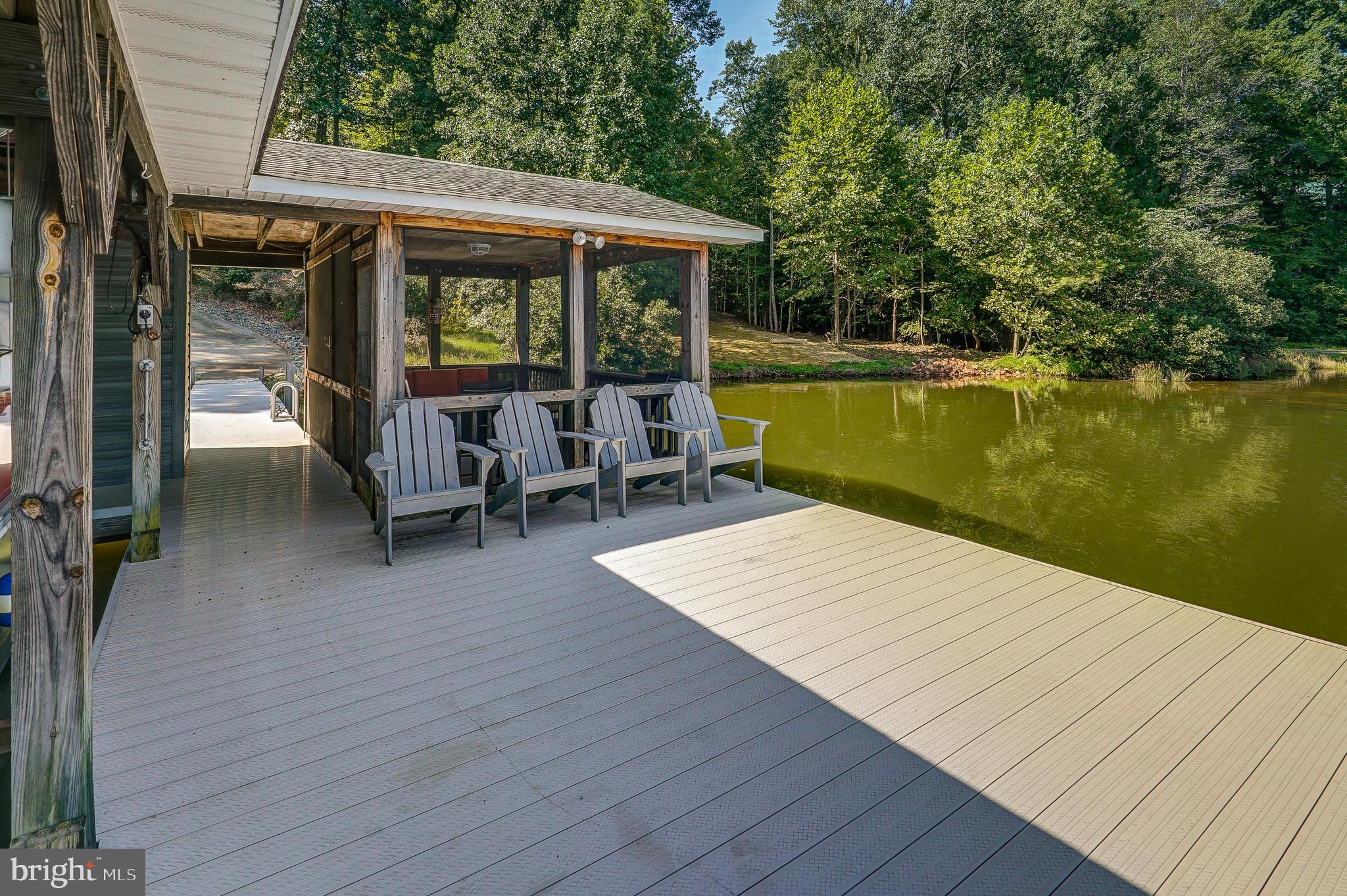 FRESHWATER ESTATES - Residential