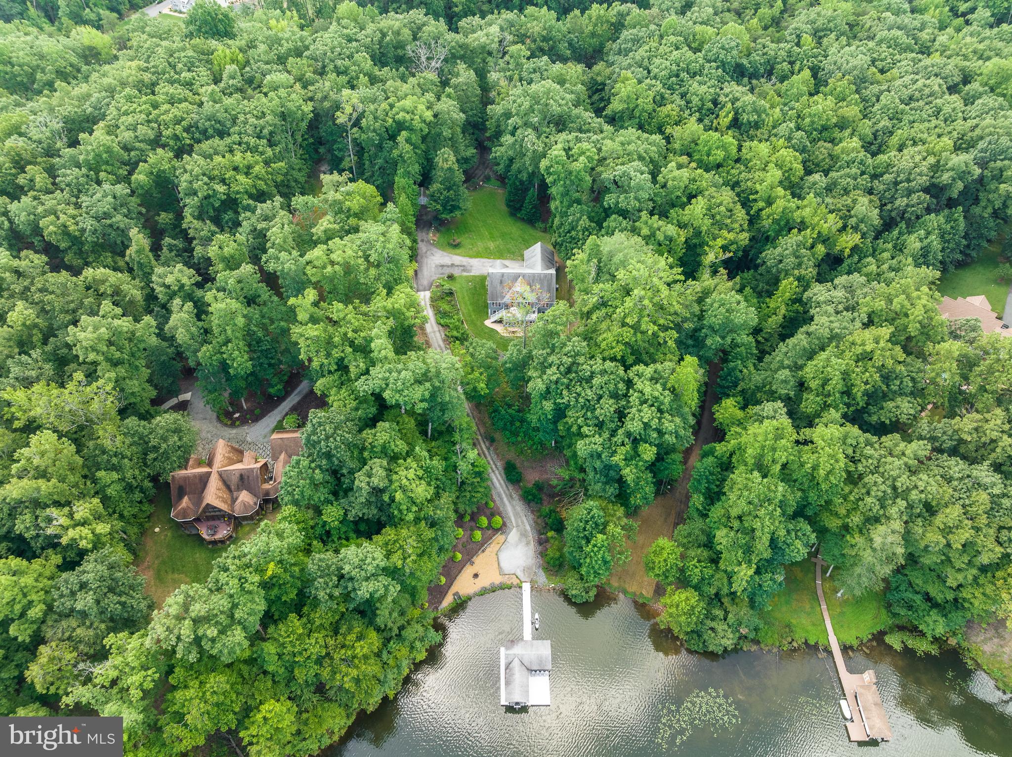 FRESHWATER ESTATES - Residential