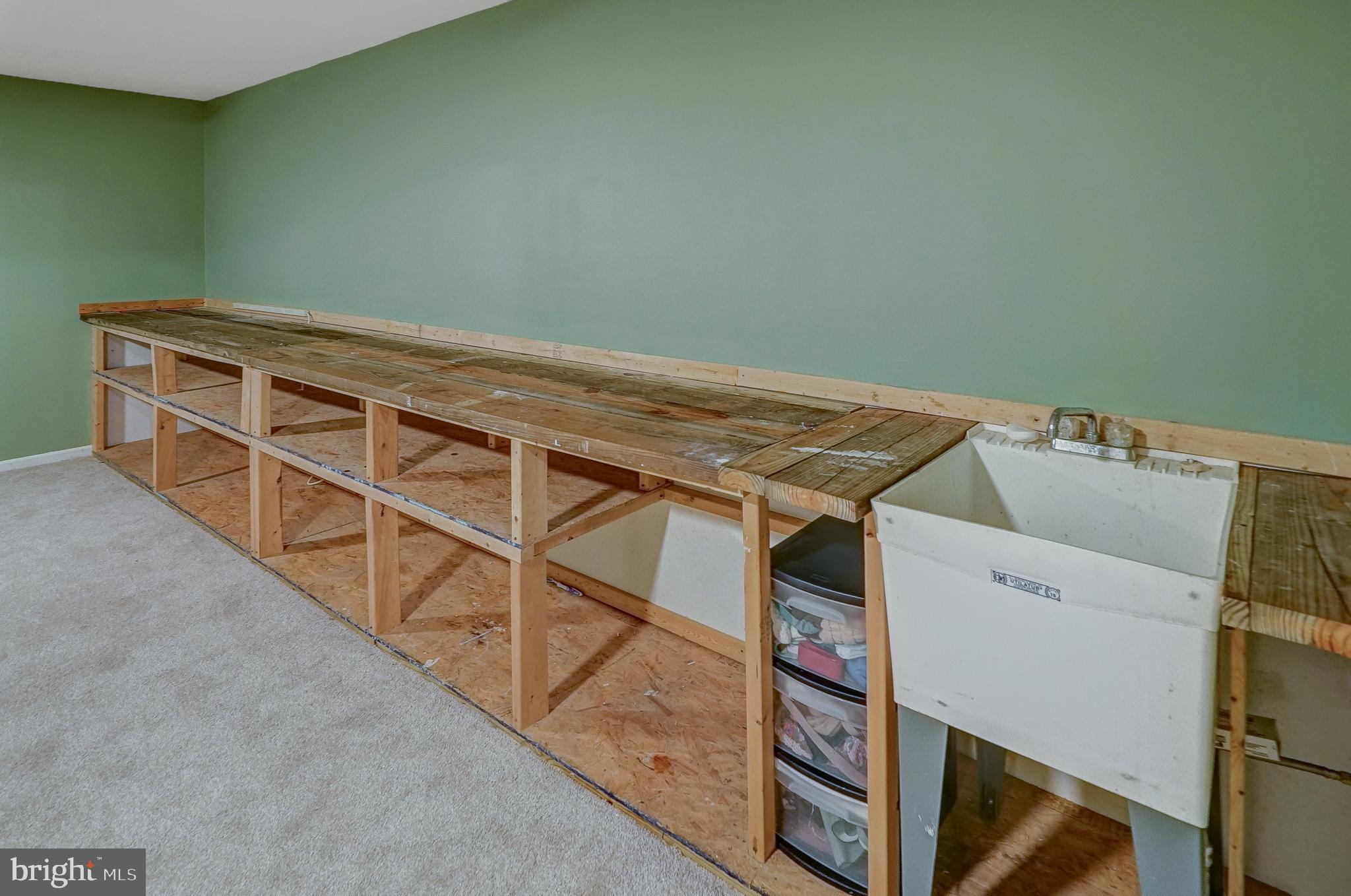 FRESHWATER ESTATES - Residential