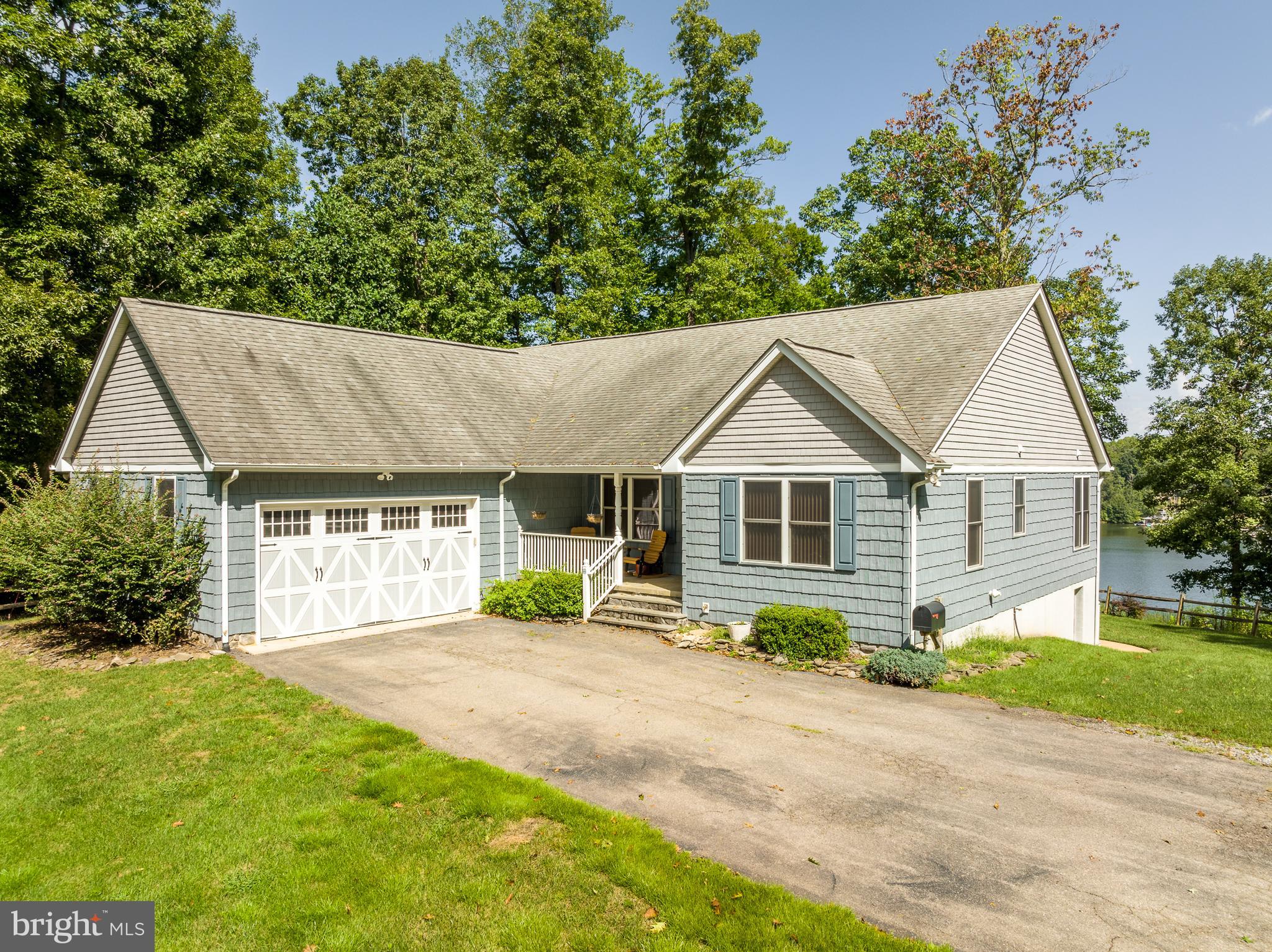 FRESHWATER ESTATES - Residential