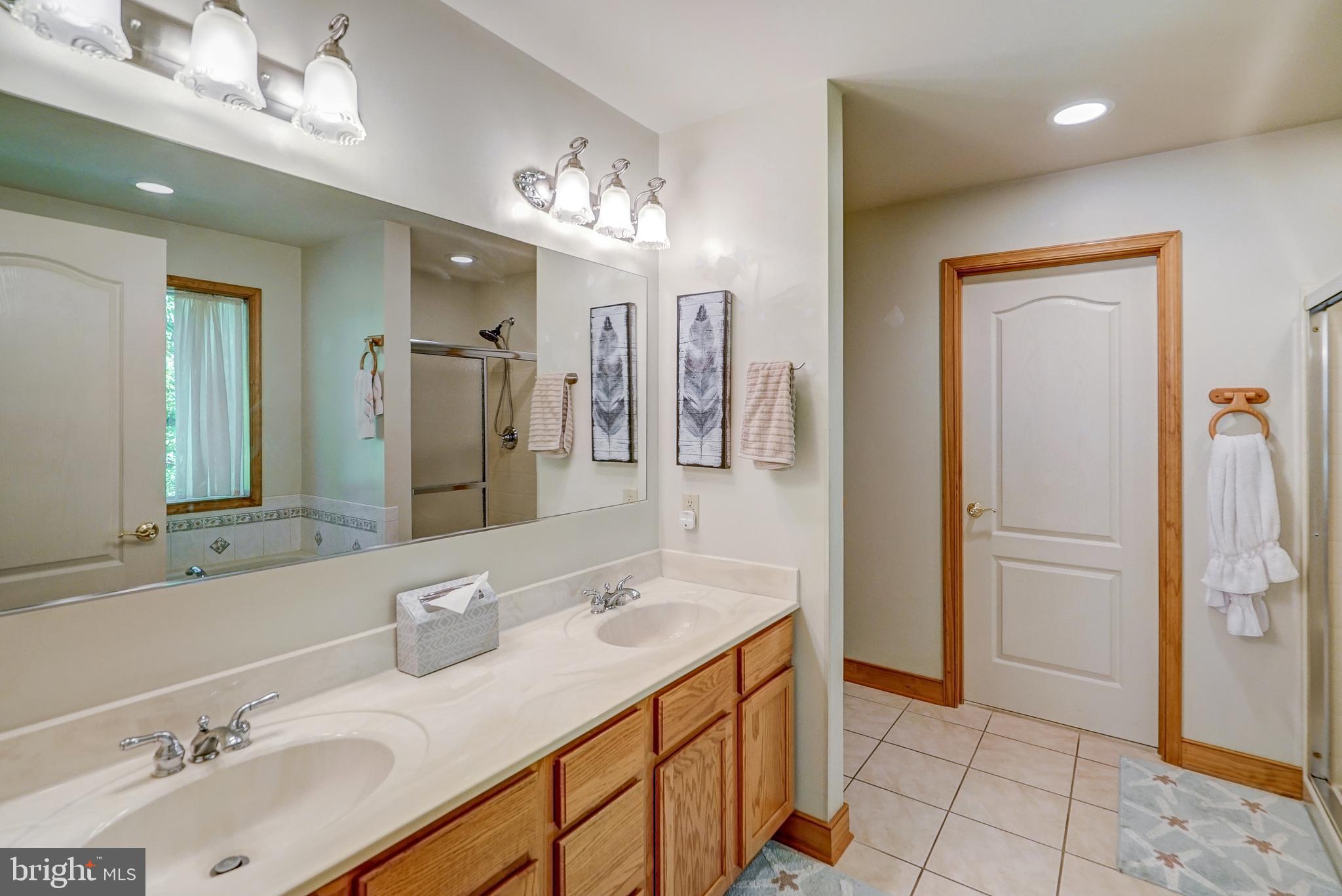 FRESHWATER ESTATES - Residential