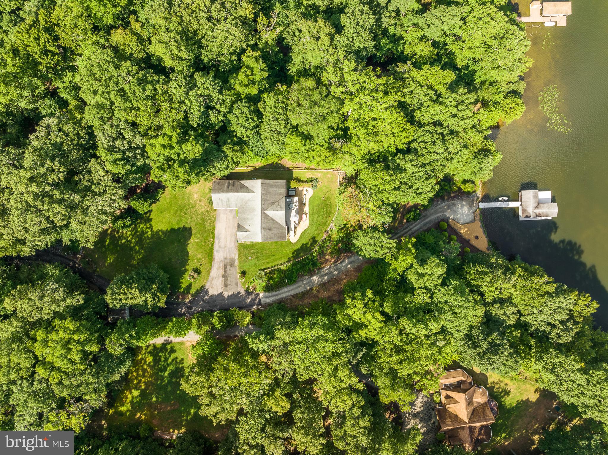 FRESHWATER ESTATES - Residential