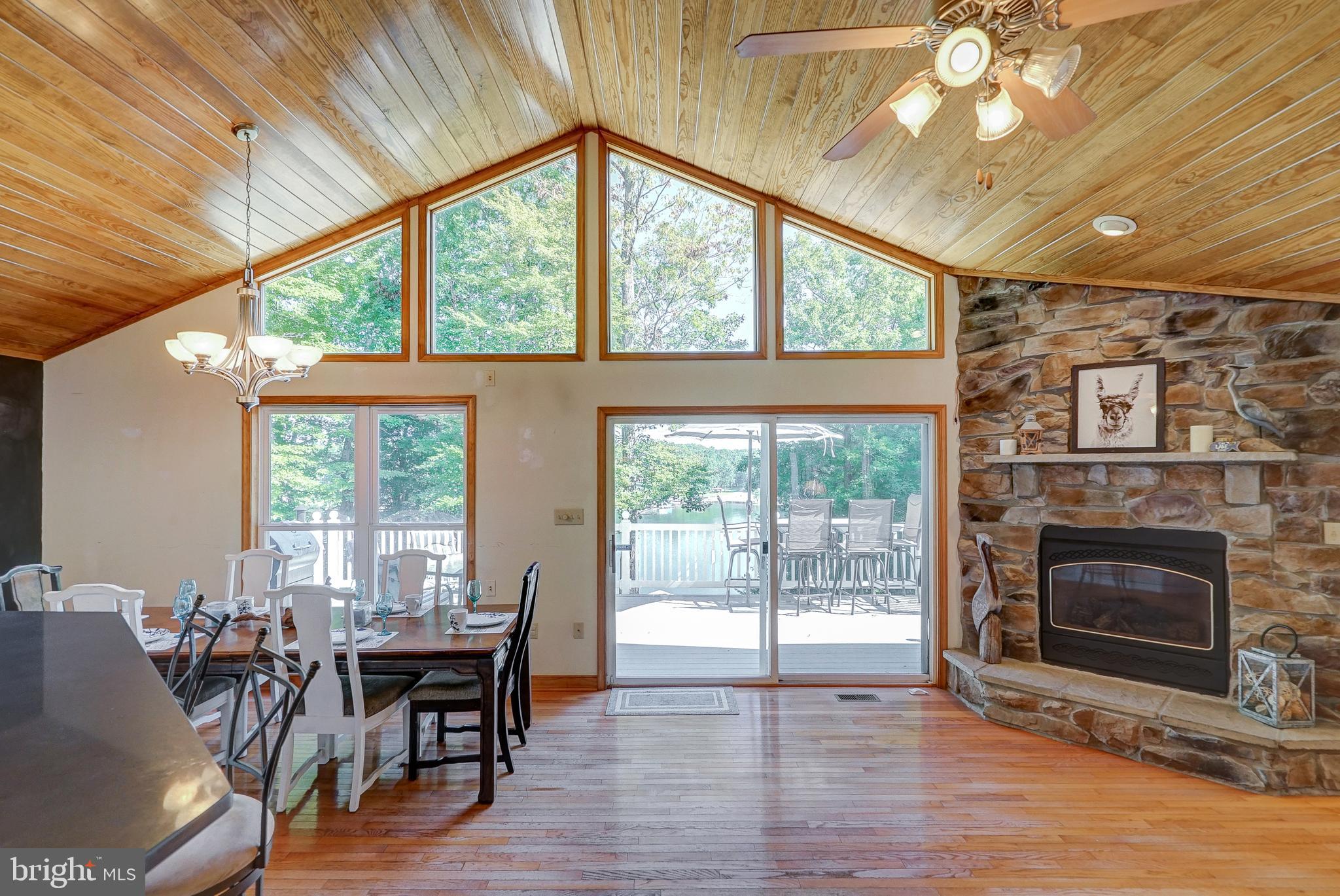 FRESHWATER ESTATES - Residential