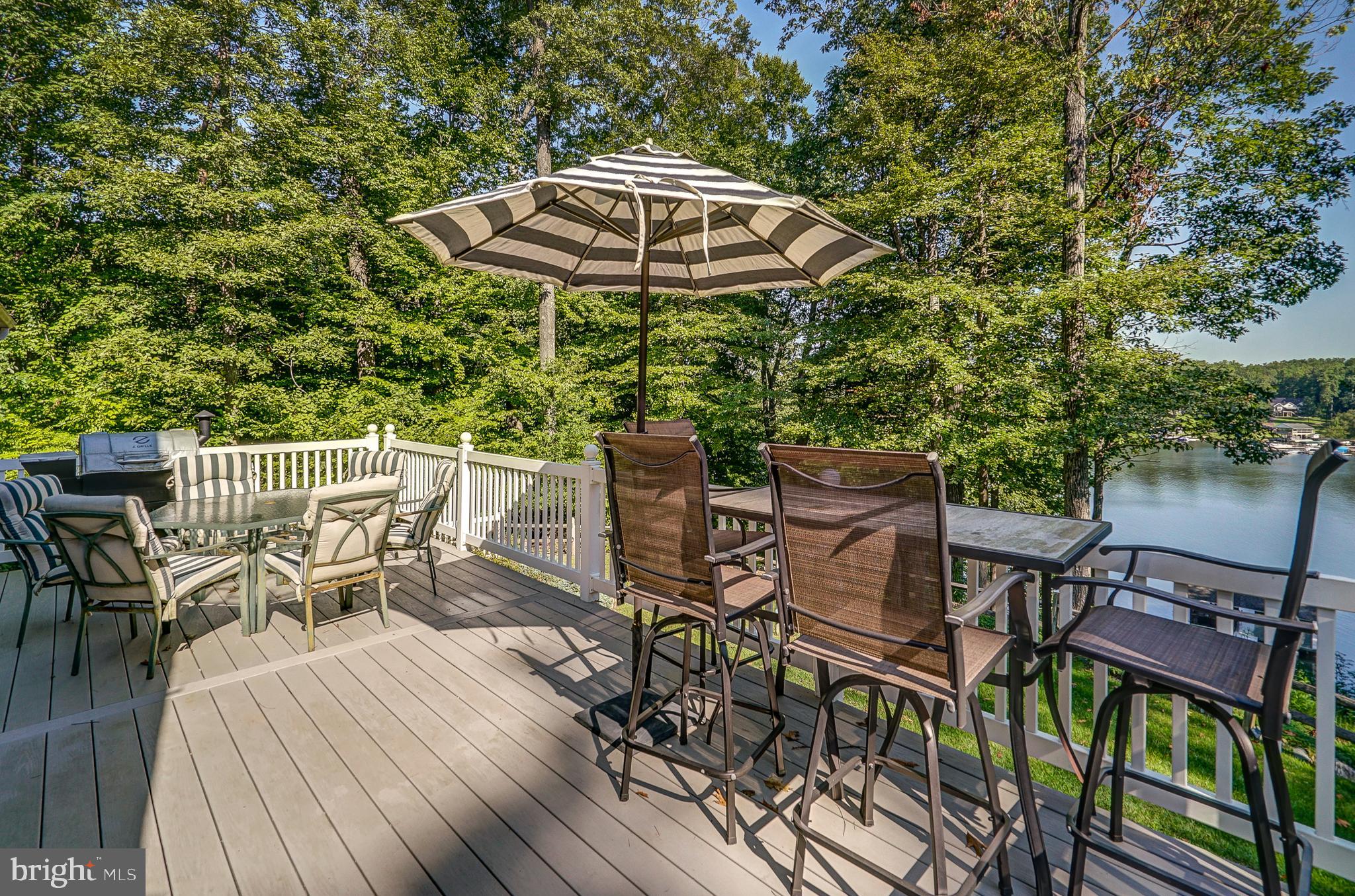 FRESHWATER ESTATES - Residential