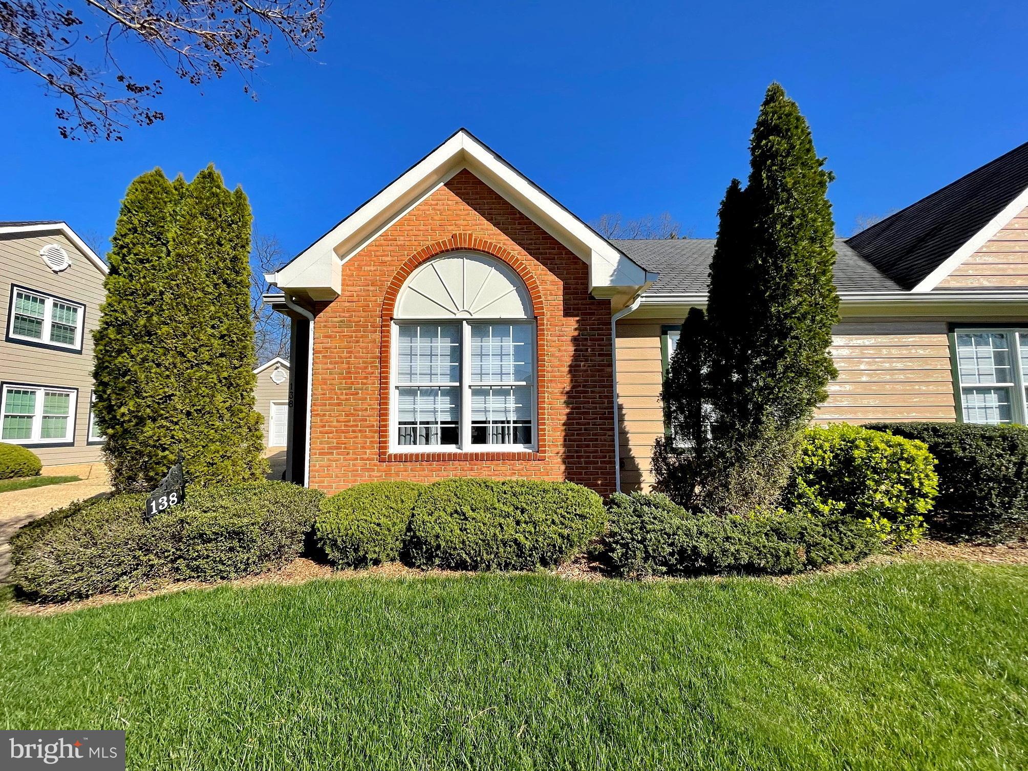 WASHINGTON SQUARE LA PLA - Residential