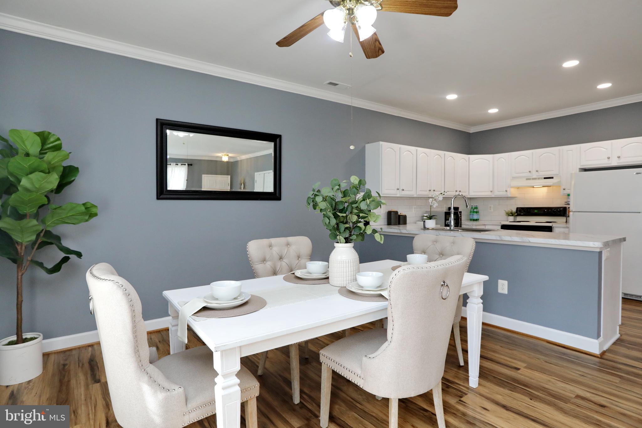 WASHINGTON SQUARE LA PLA - Residential