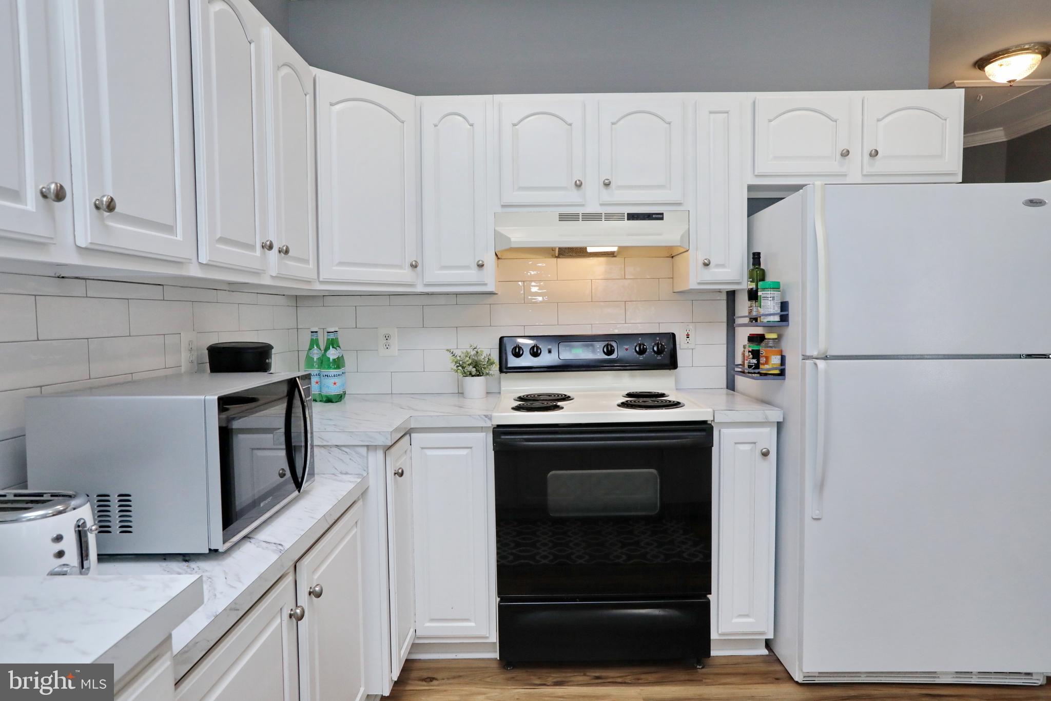 WASHINGTON SQUARE LA PLA - Residential