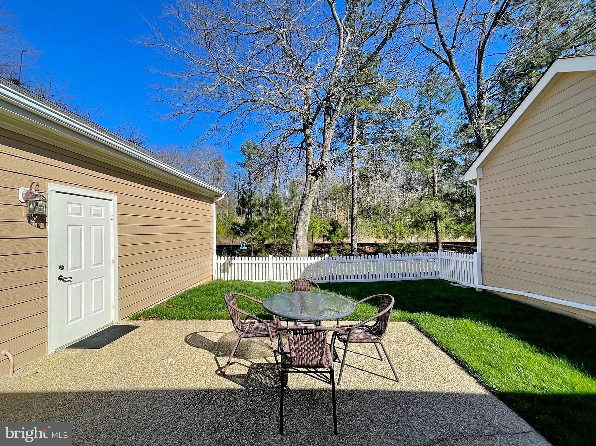 WASHINGTON SQUARE LA PLA - Residential