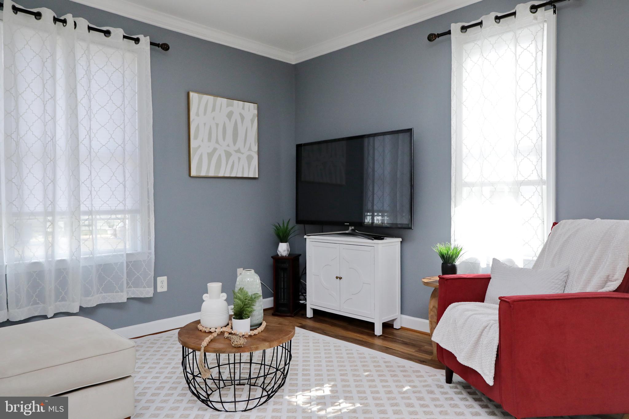 WASHINGTON SQUARE LA PLA - Residential