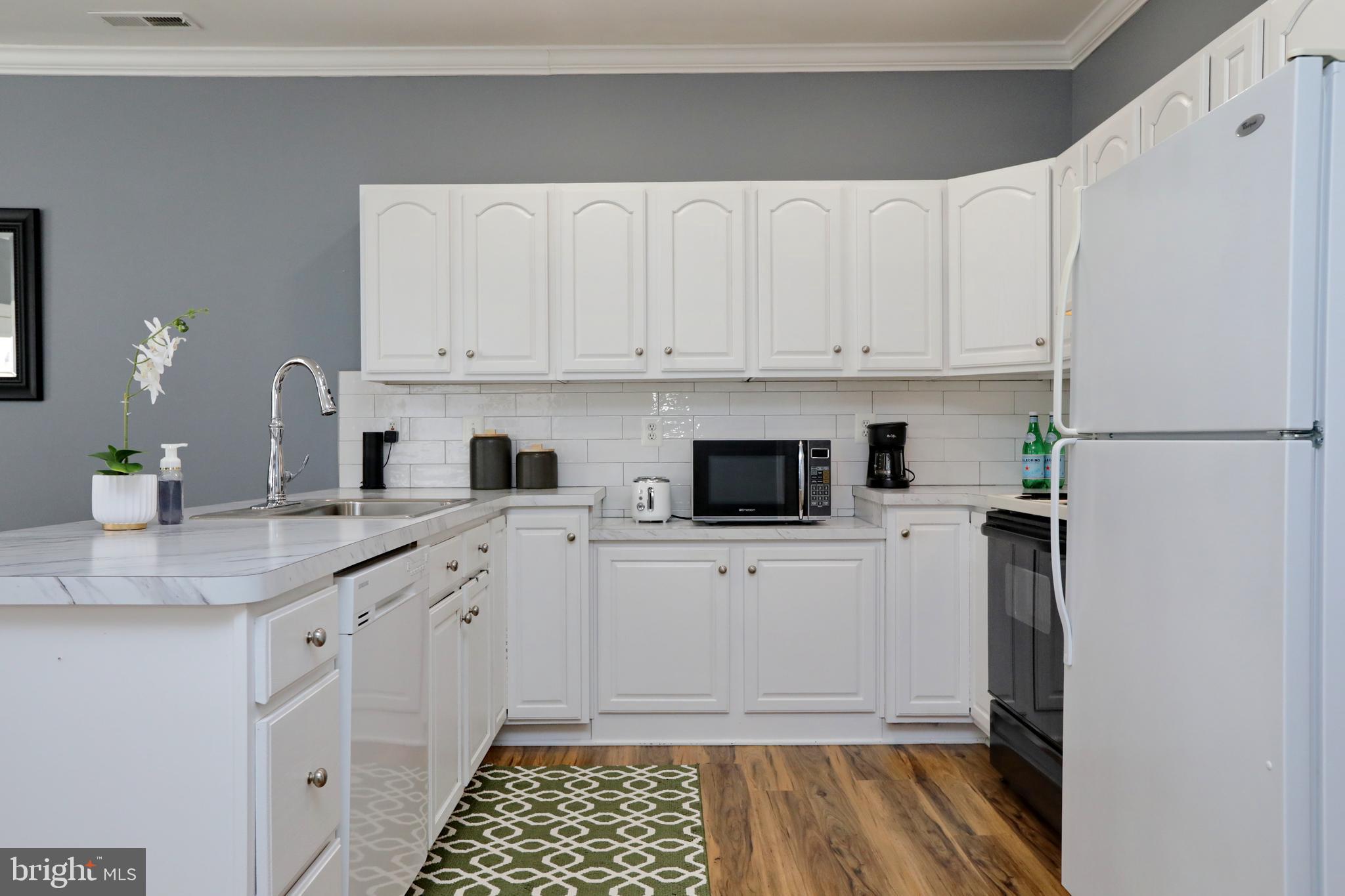 WASHINGTON SQUARE LA PLA - Residential