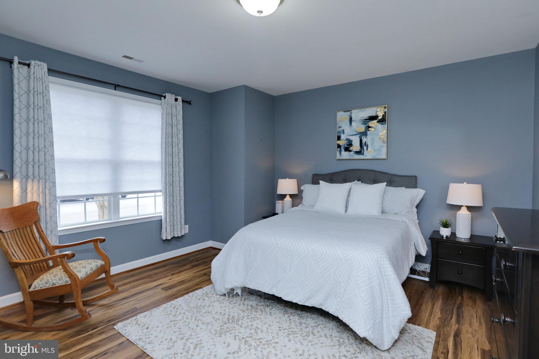 WASHINGTON SQUARE LA PLA - Residential