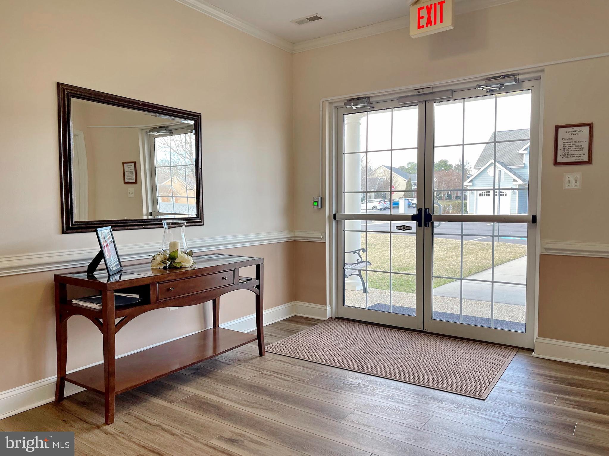 WASHINGTON SQUARE LA PLA - Residential