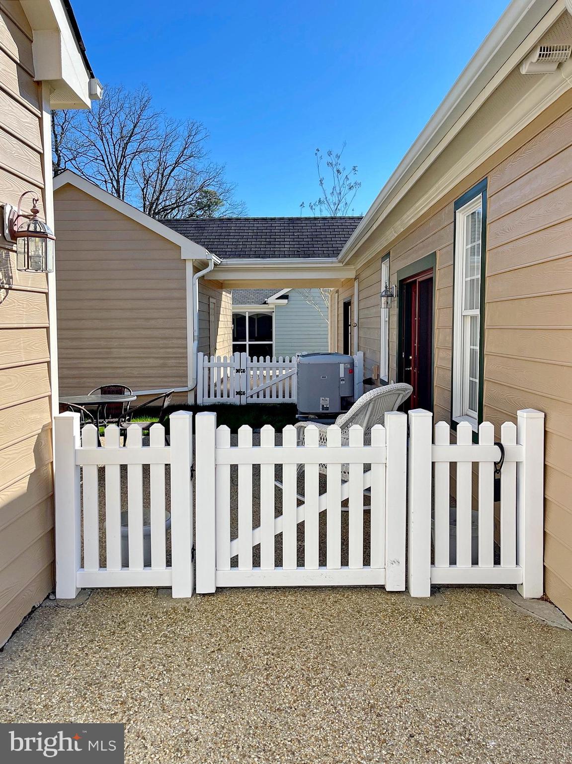 WASHINGTON SQUARE LA PLA - Residential