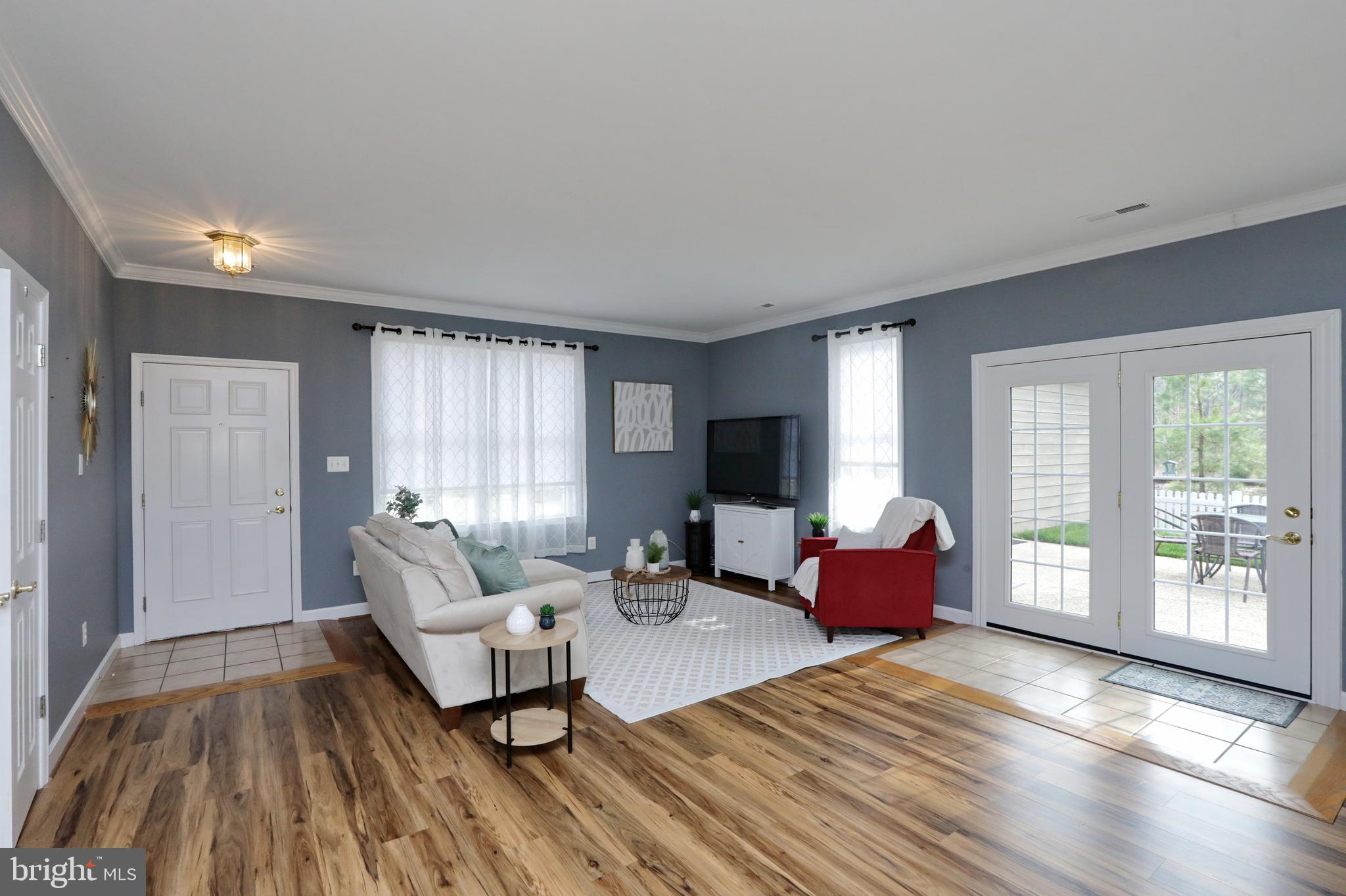 WASHINGTON SQUARE LA PLA - Residential