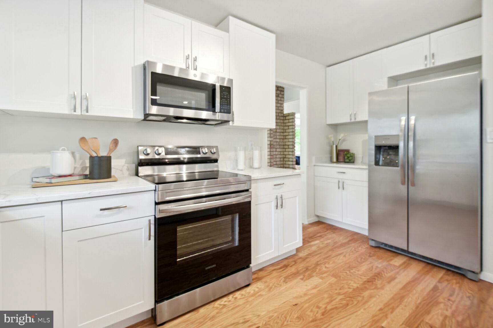 CARDEROCK SPRINGS - Residential