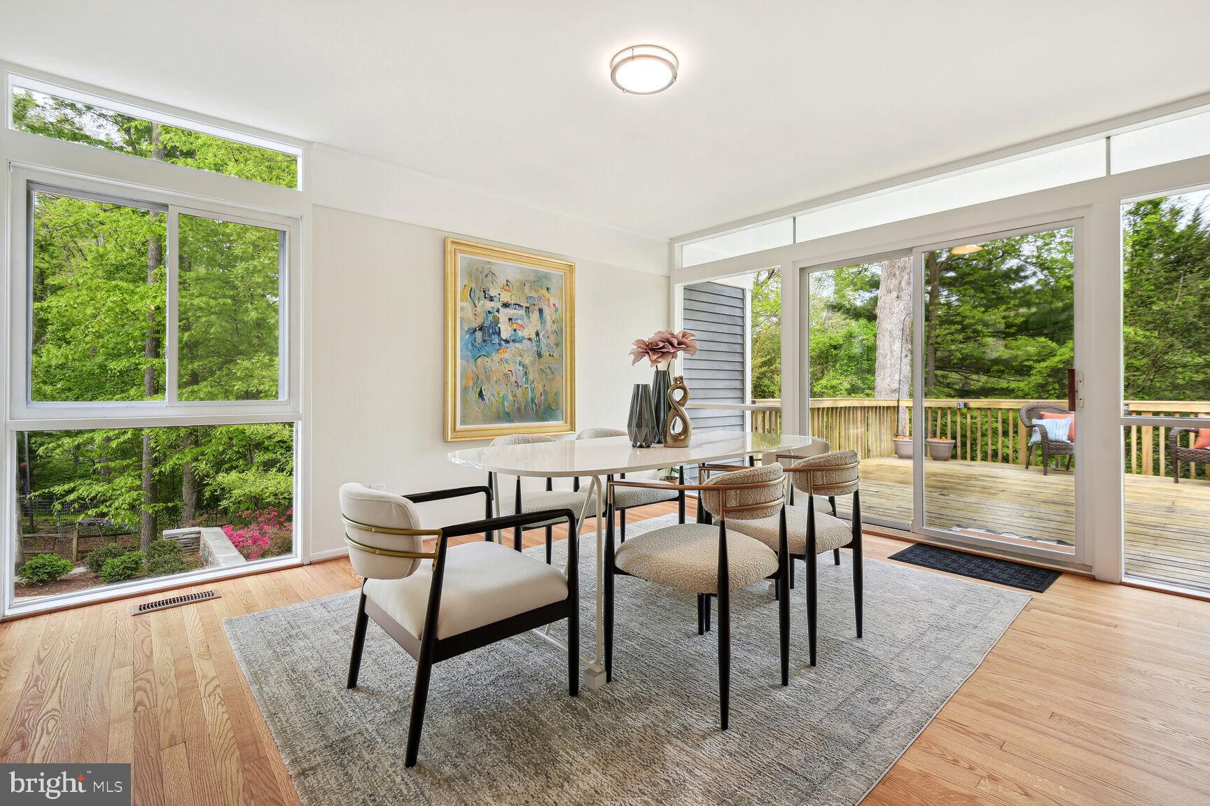 CARDEROCK SPRINGS - Residential